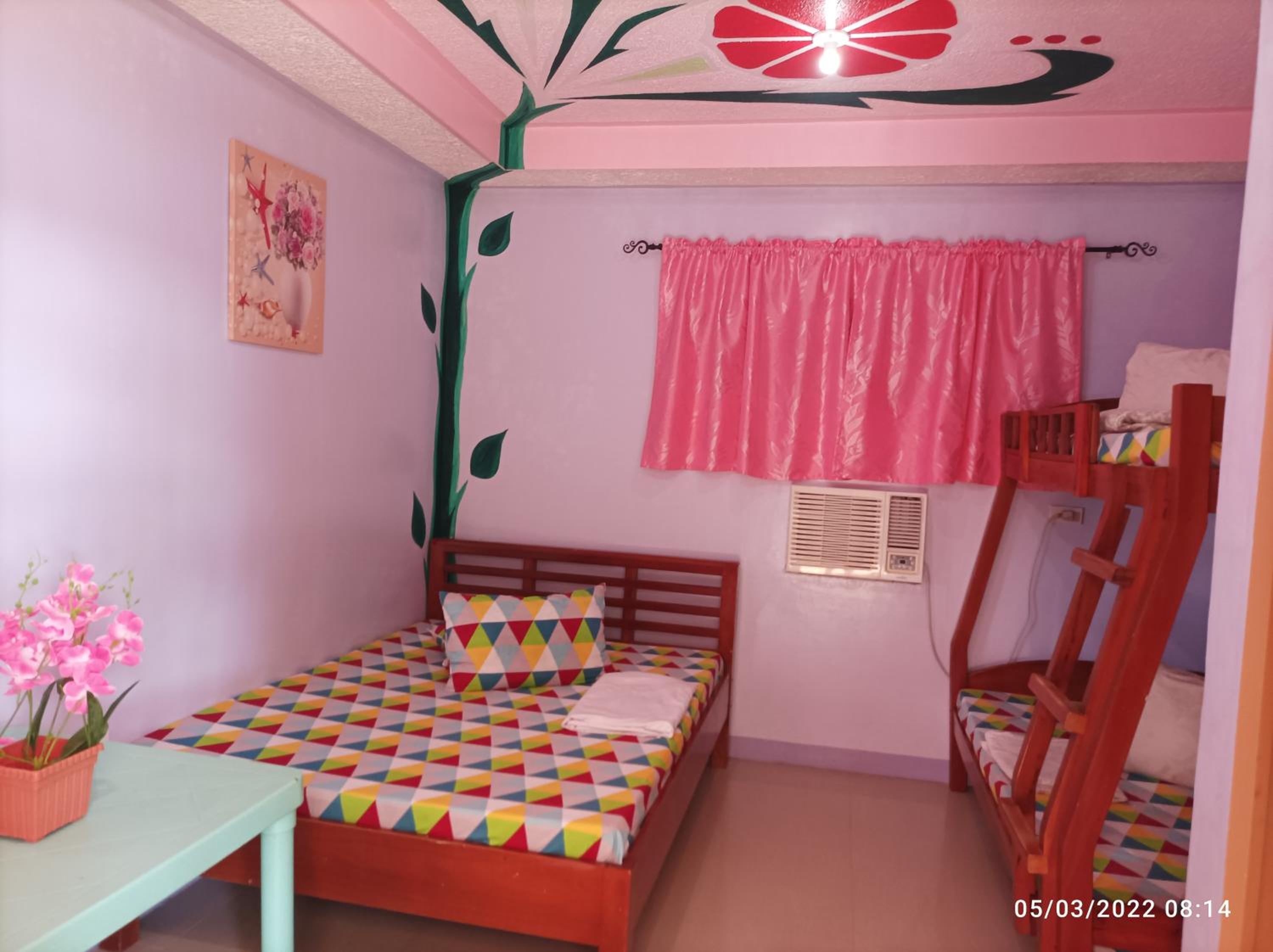 Jay Henry Transient Beach house , A Pagudpud ,BLUE LAGOON BEACH view 4