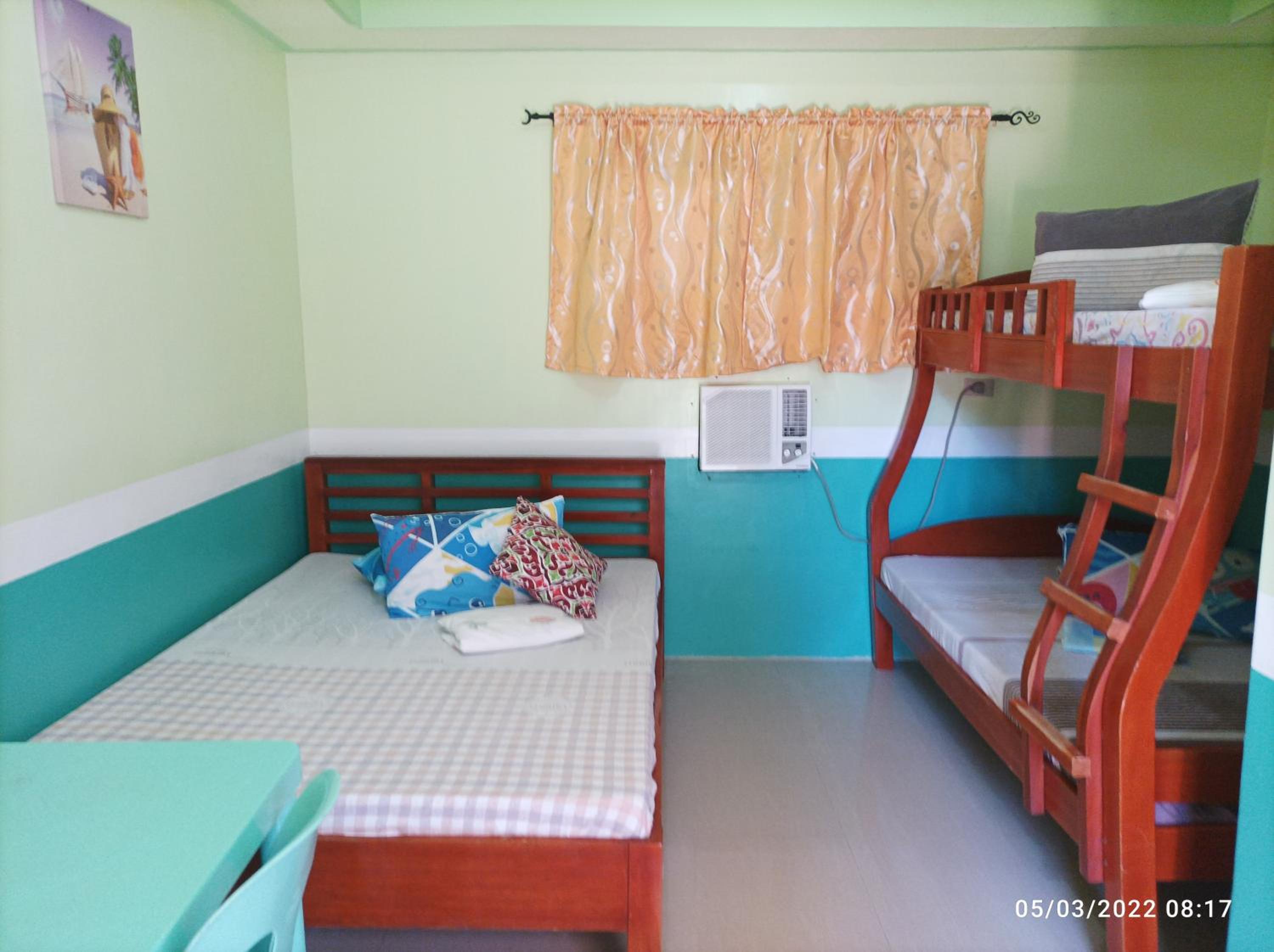 Jay Henry Transient Beach house , A Pagudpud ,BLUE LAGOON BEACH view 5