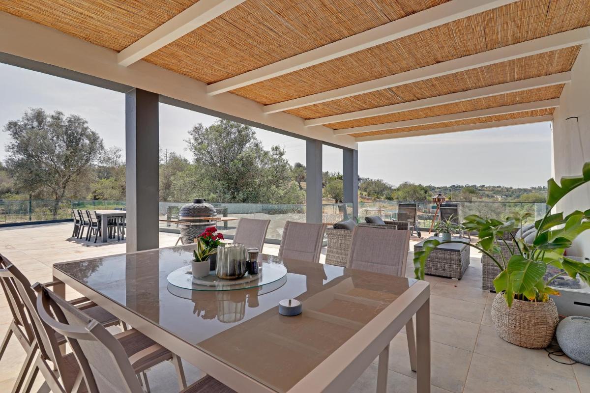 Cozy Luxury big Pool Villa & childrens Zoo view 2