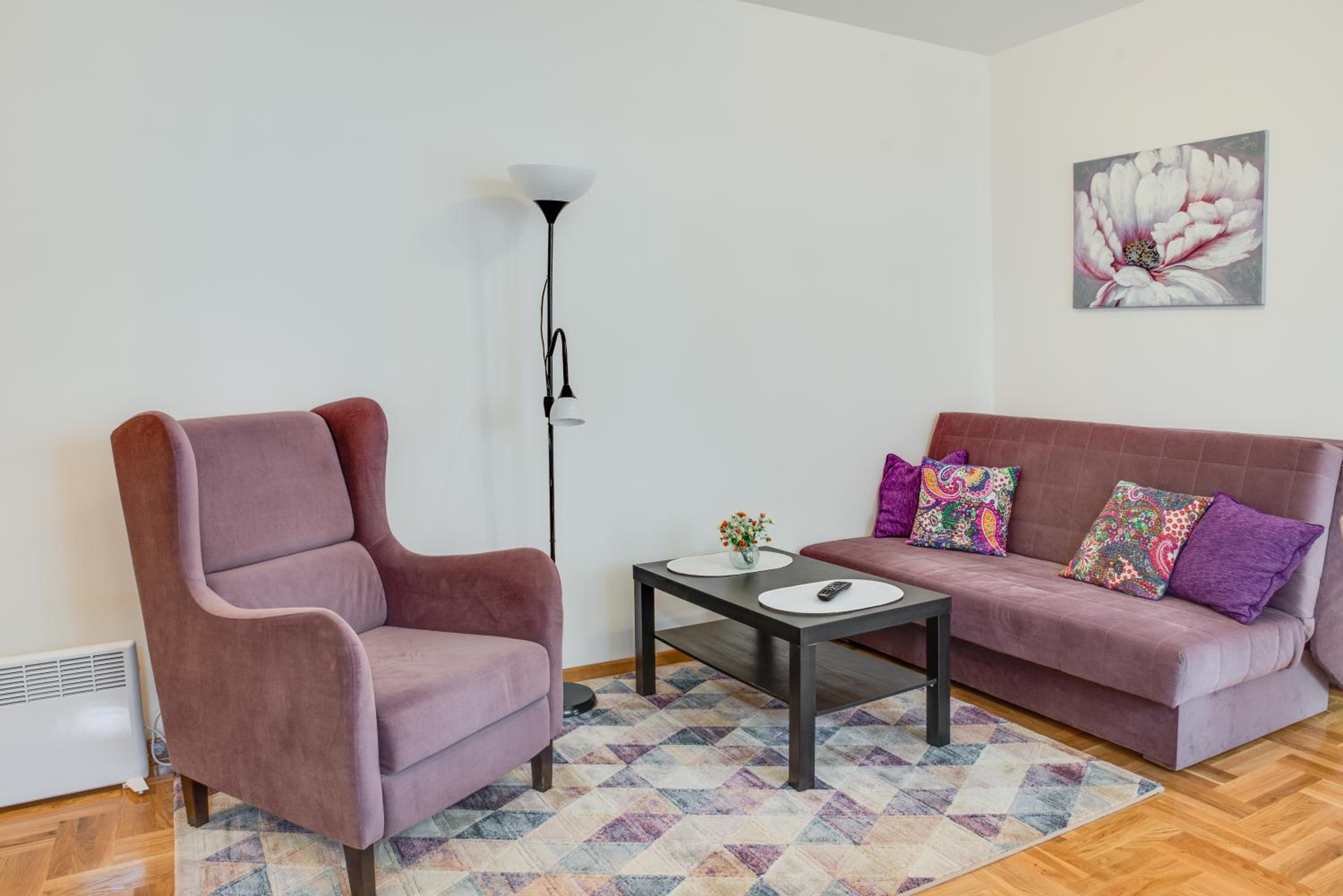 Apartment Joy by Central view 4