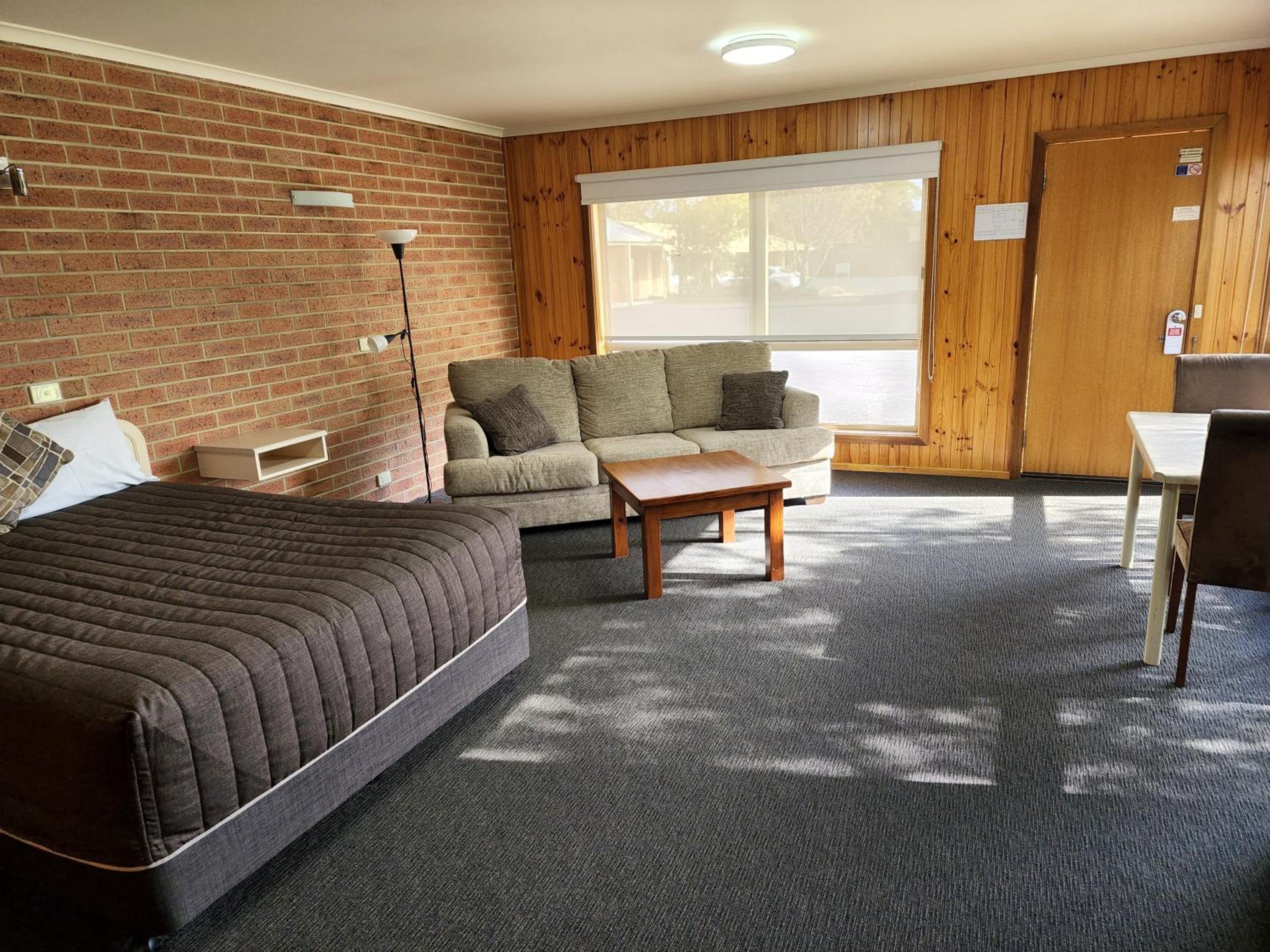 Country Roads Motor Inn Naracoorte