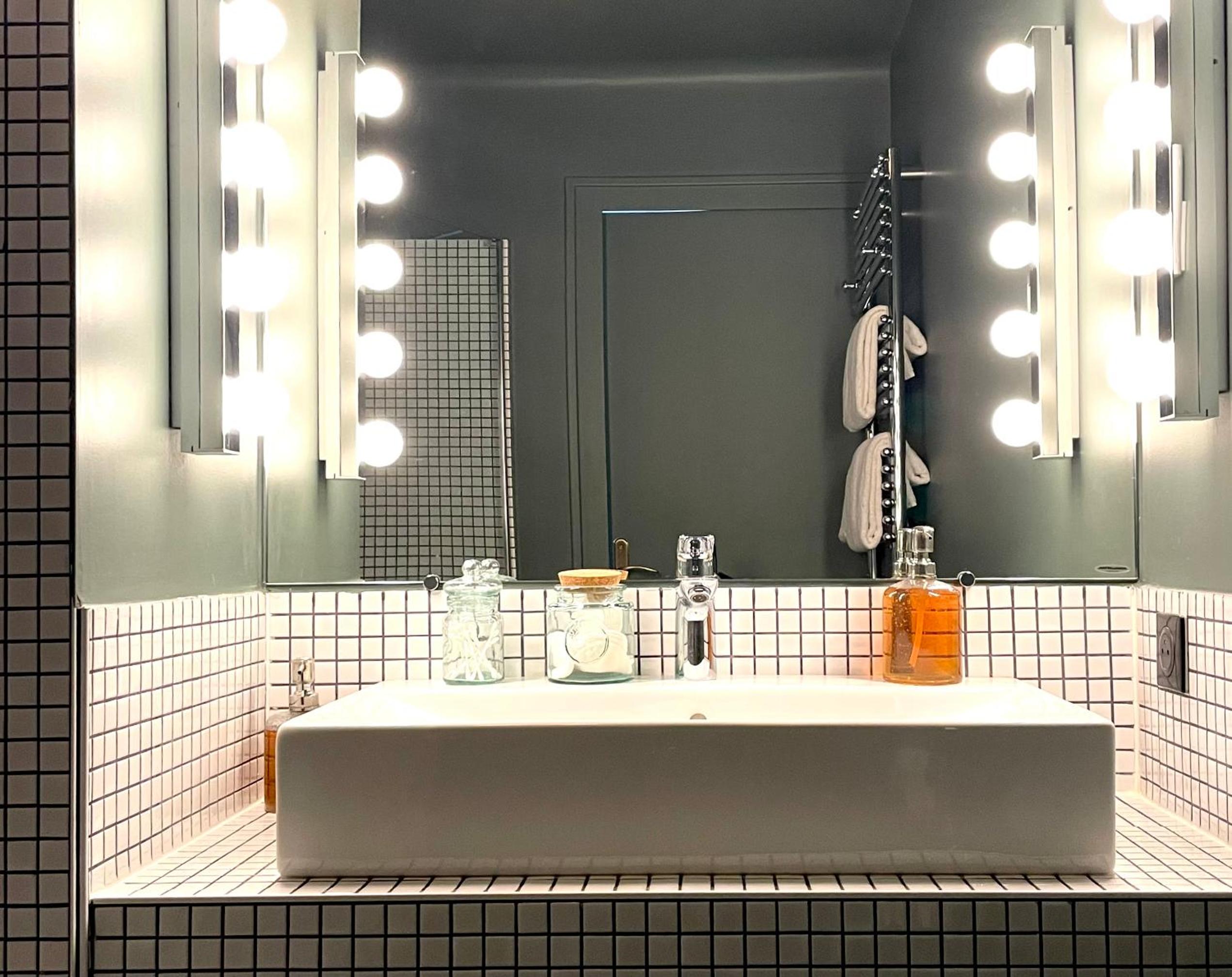 La Cascade en Clisson — bathroom