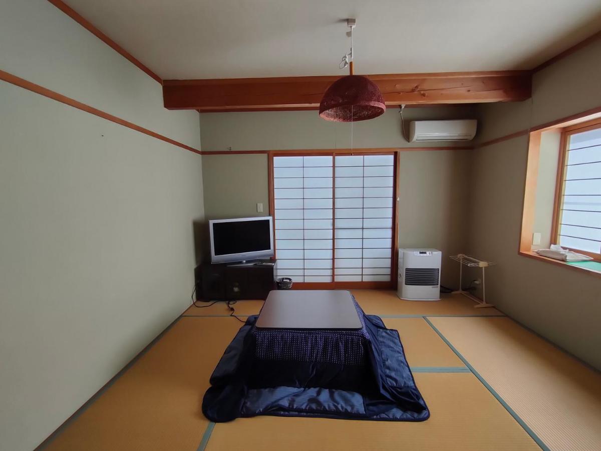 Funky Monkey Lodge, Myoko view 5