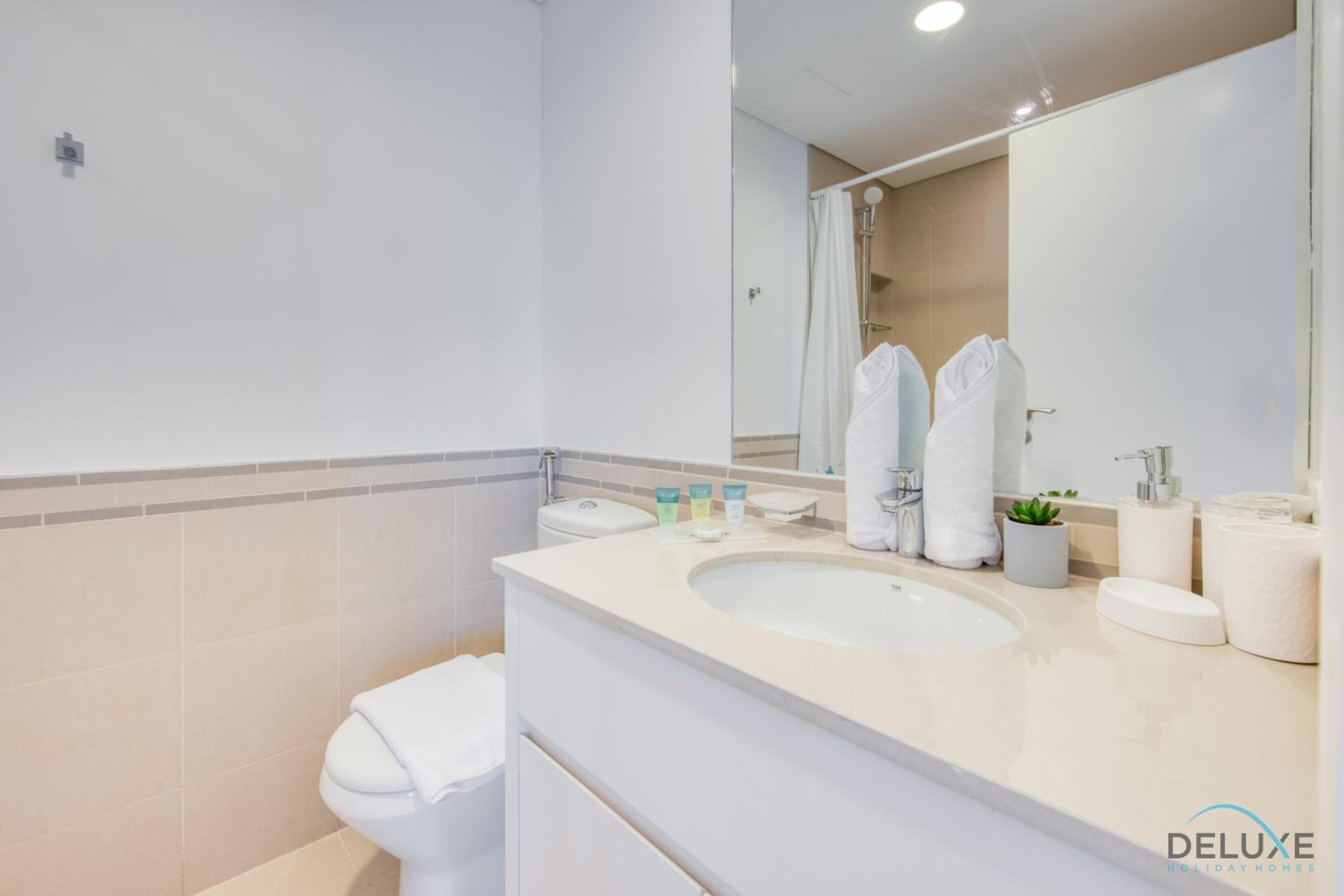 Fancy 2BR at Hayat Boulevard 2A Town Square By Deluxe Holiday Home