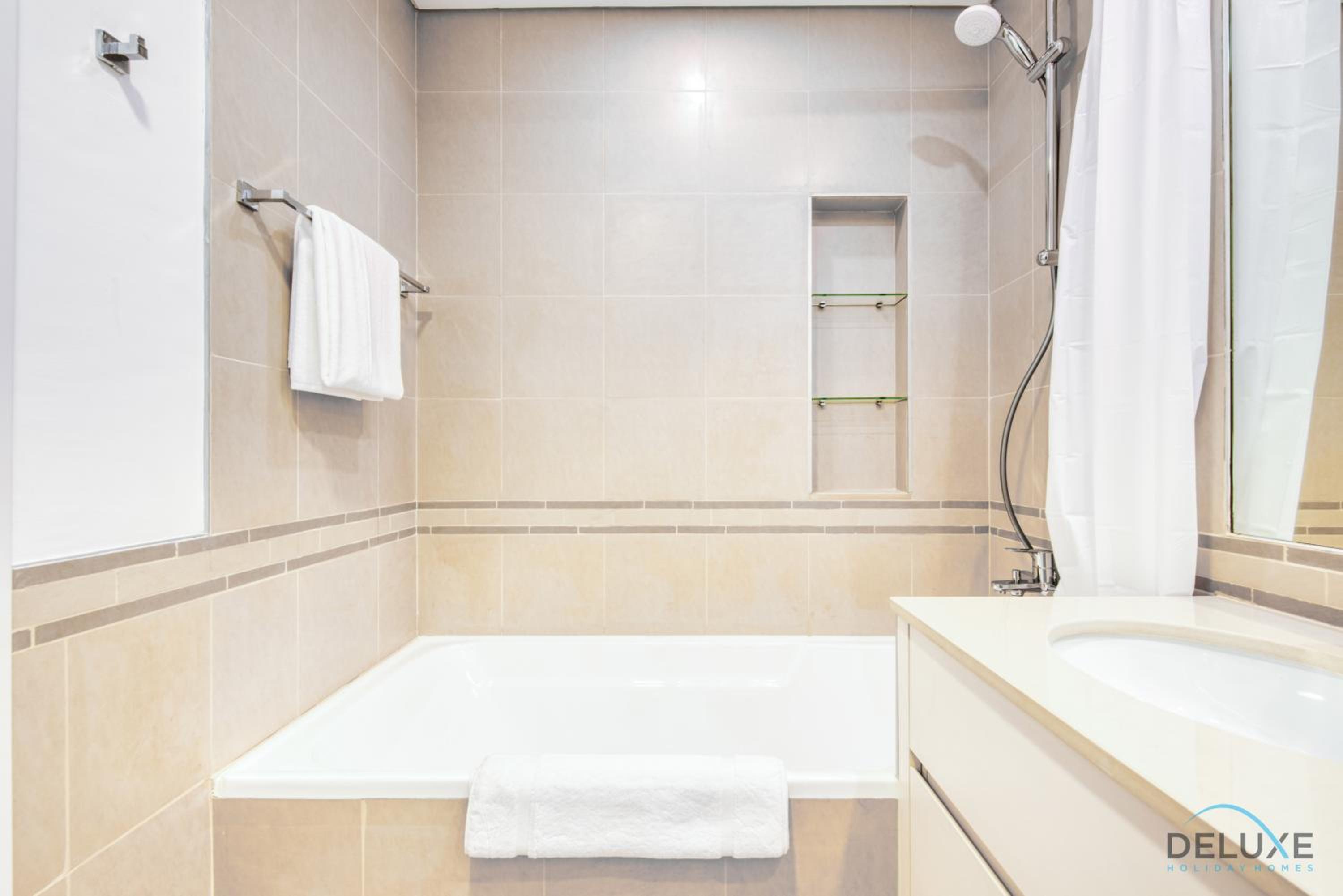 Fancy 2BR at Hayat Boulevard 2A Town Square By Deluxe Holiday Home