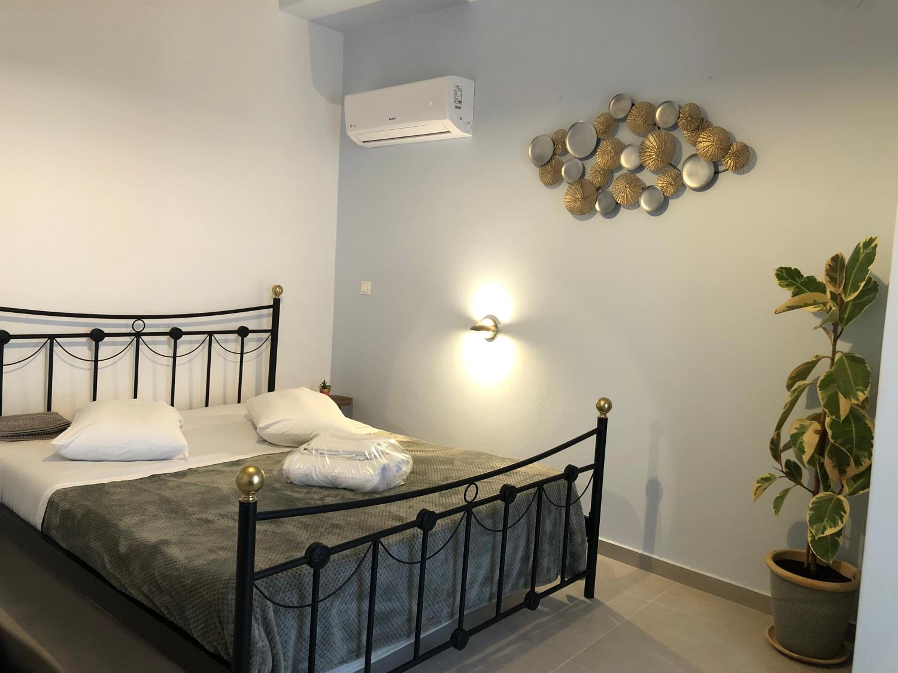 Lefteris Traditional Rooms photo 3