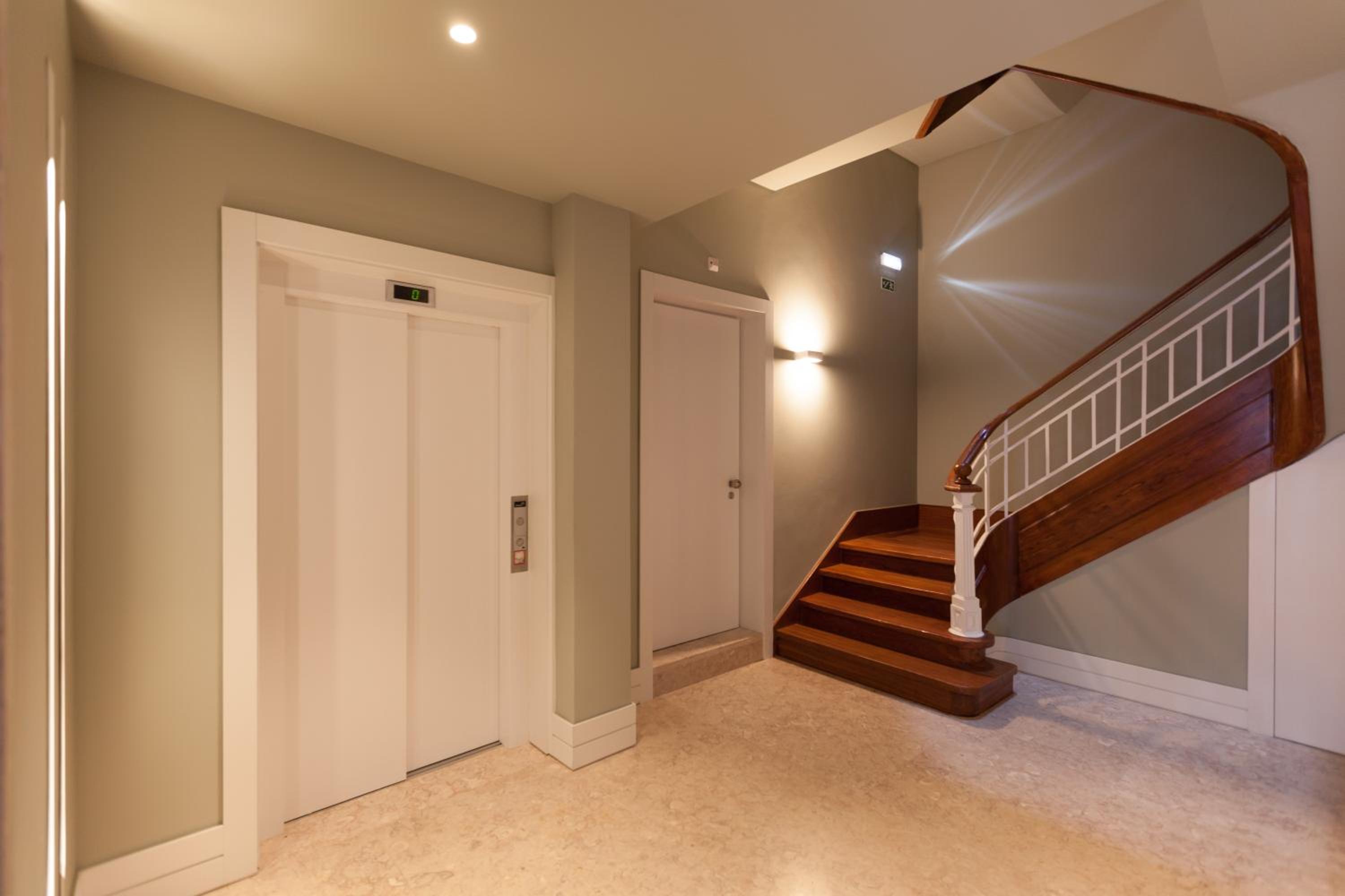 FLH Marquês Sophisticated Flat view 4
