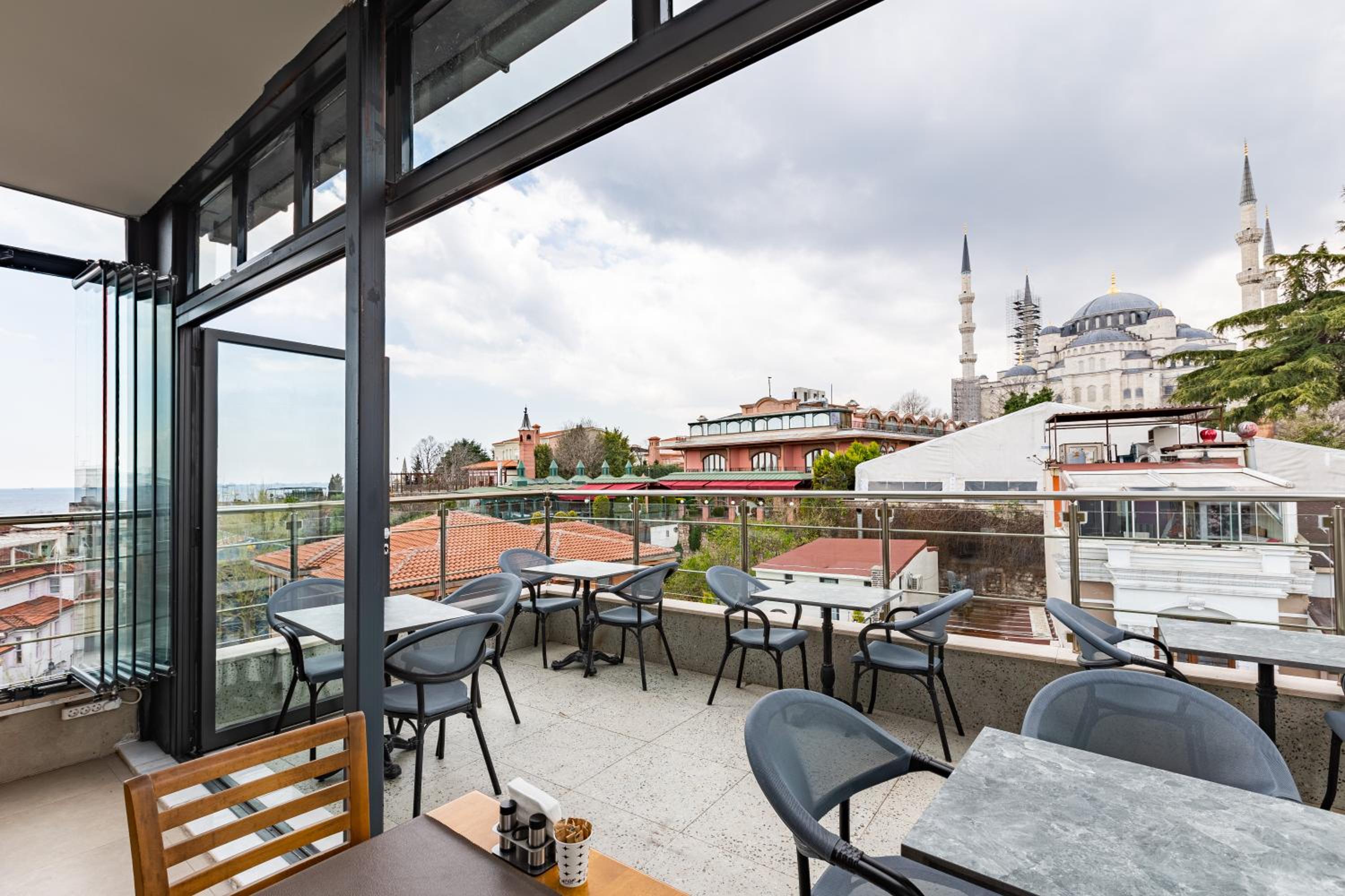 Seraglio Otel & Süitler - Image 28