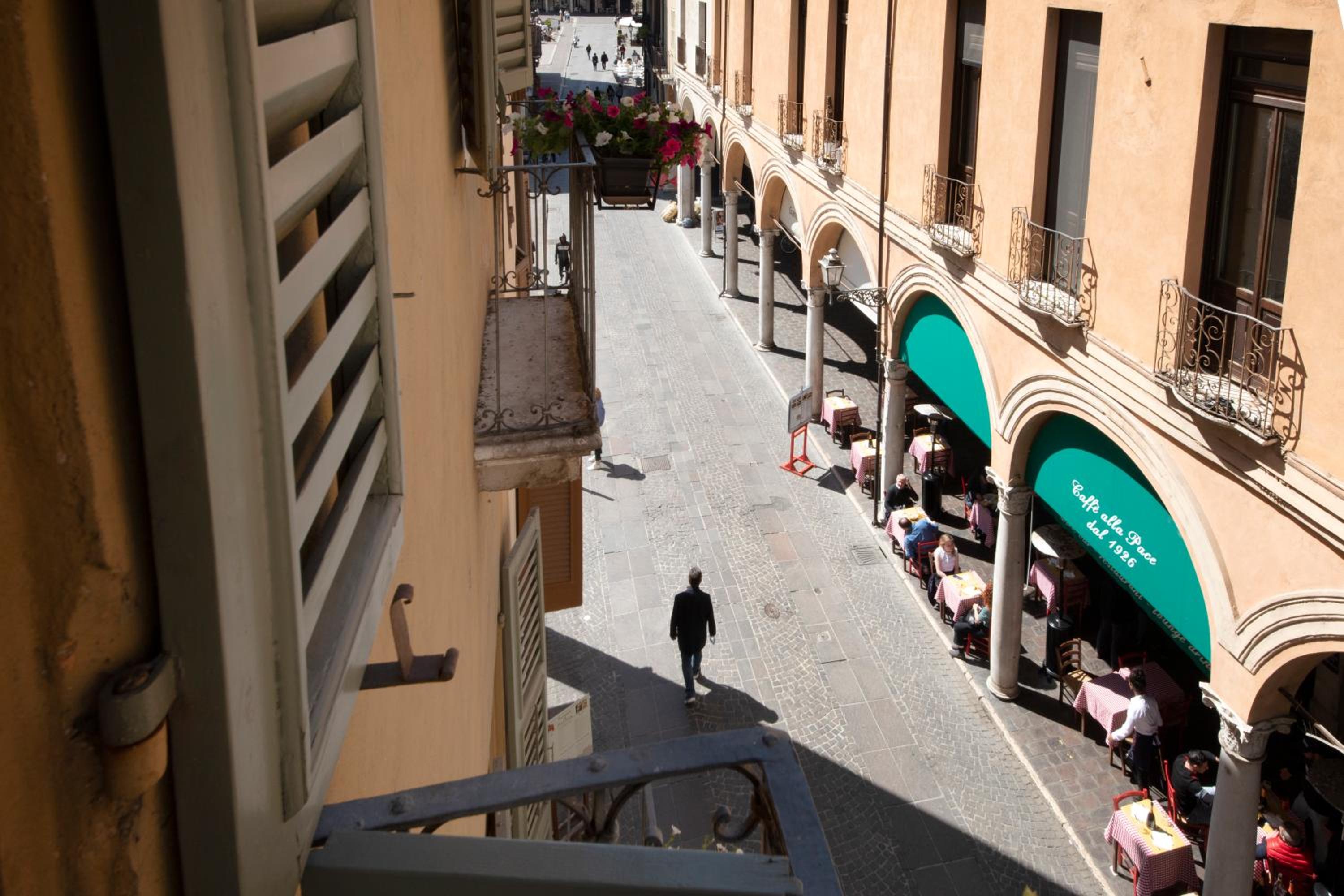 Mantova Vacations - Hotel Broletto - Property Image 1