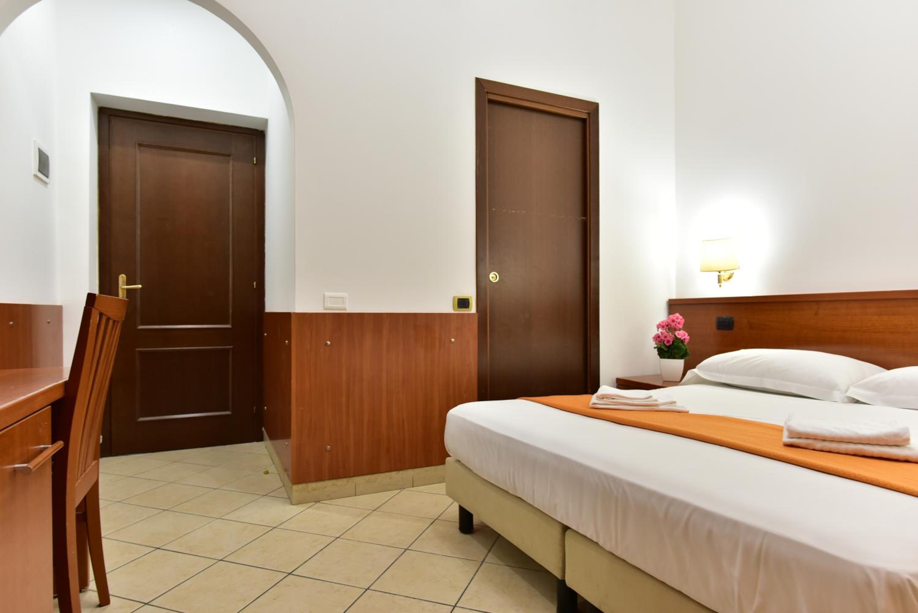 B&B Rome Terminal House