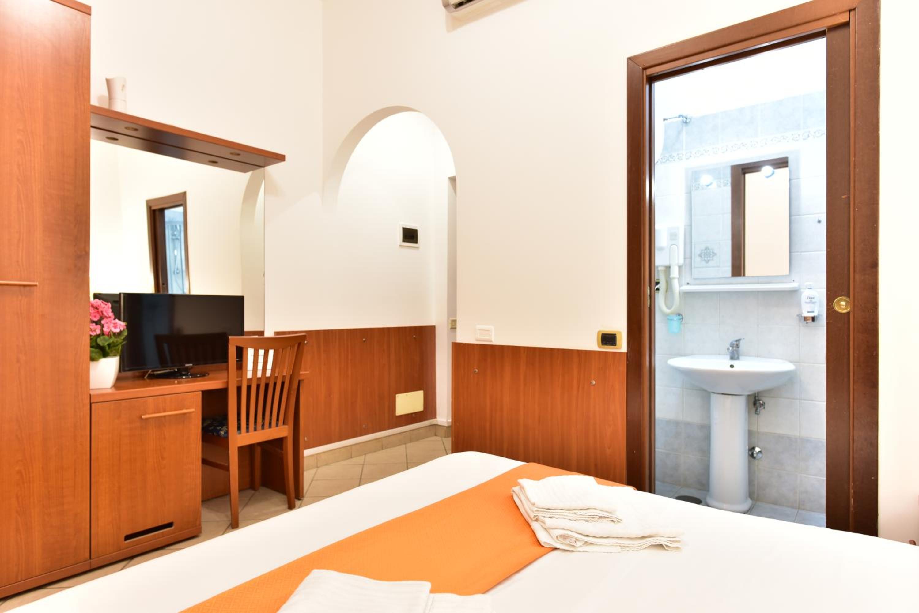 B&B Rome Terminal House