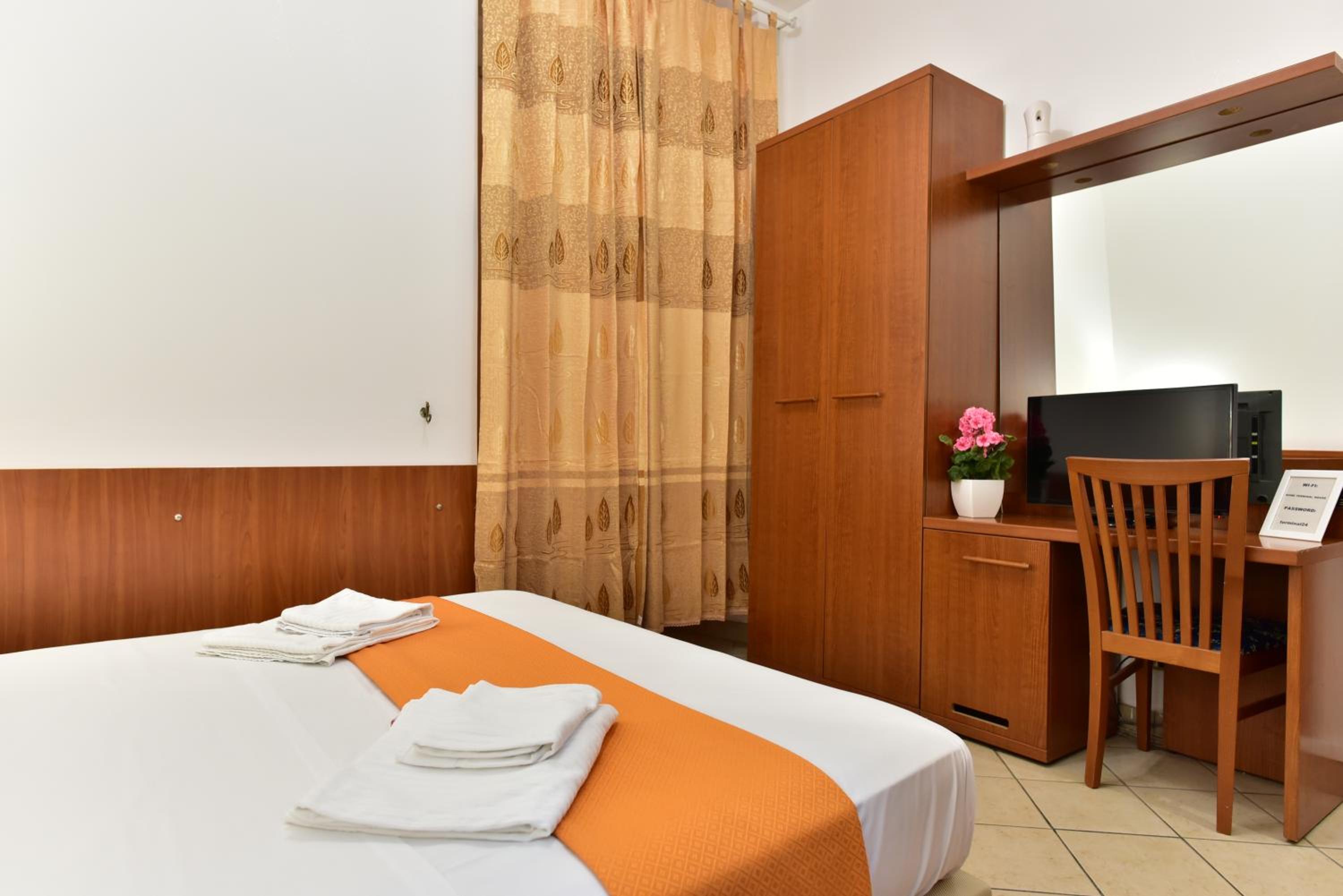 B&B Rome Terminal House