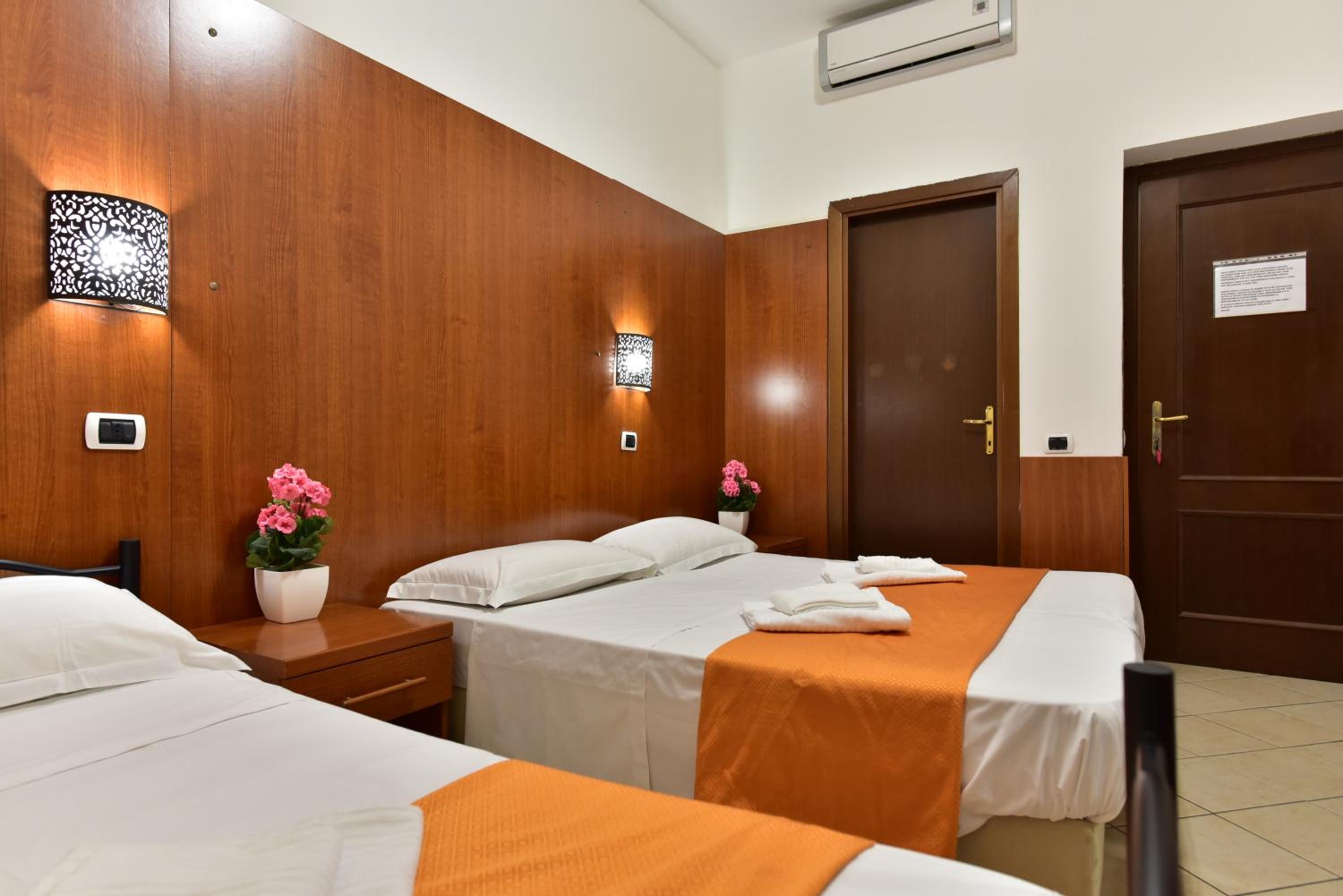 B&B Rome Terminal House