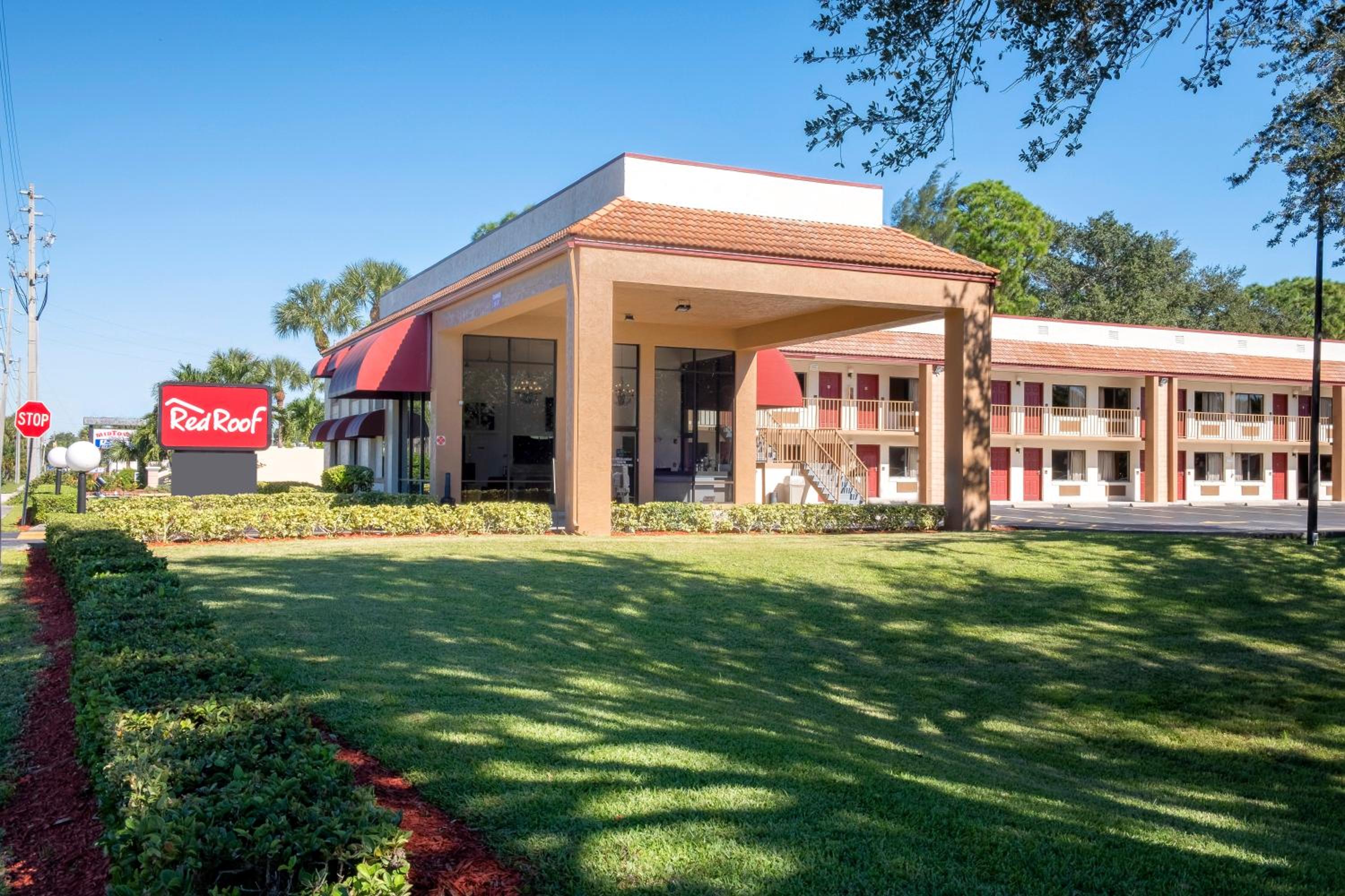 Red Roof Inn Ft Pierce view 2