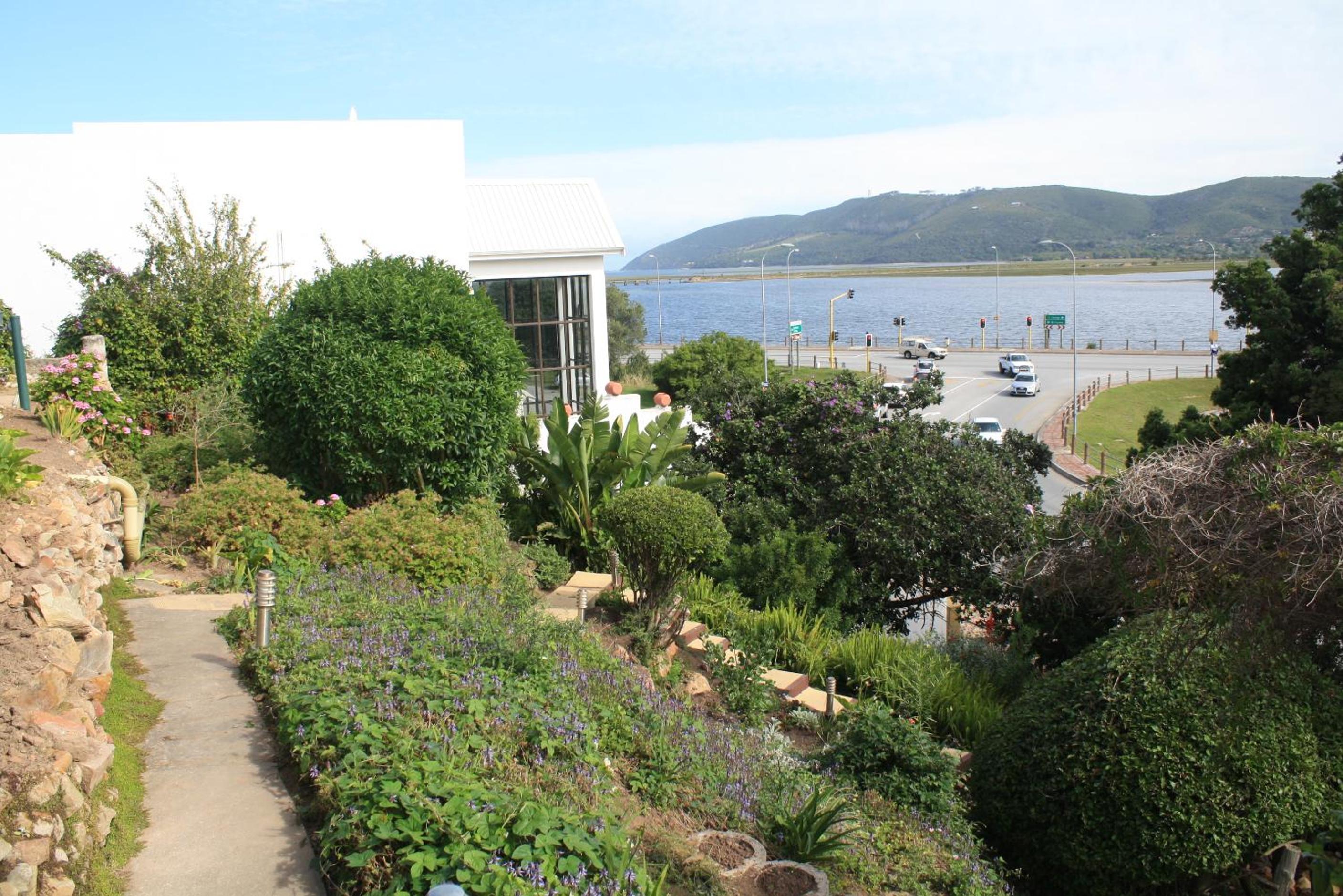 Lagoon Lodge