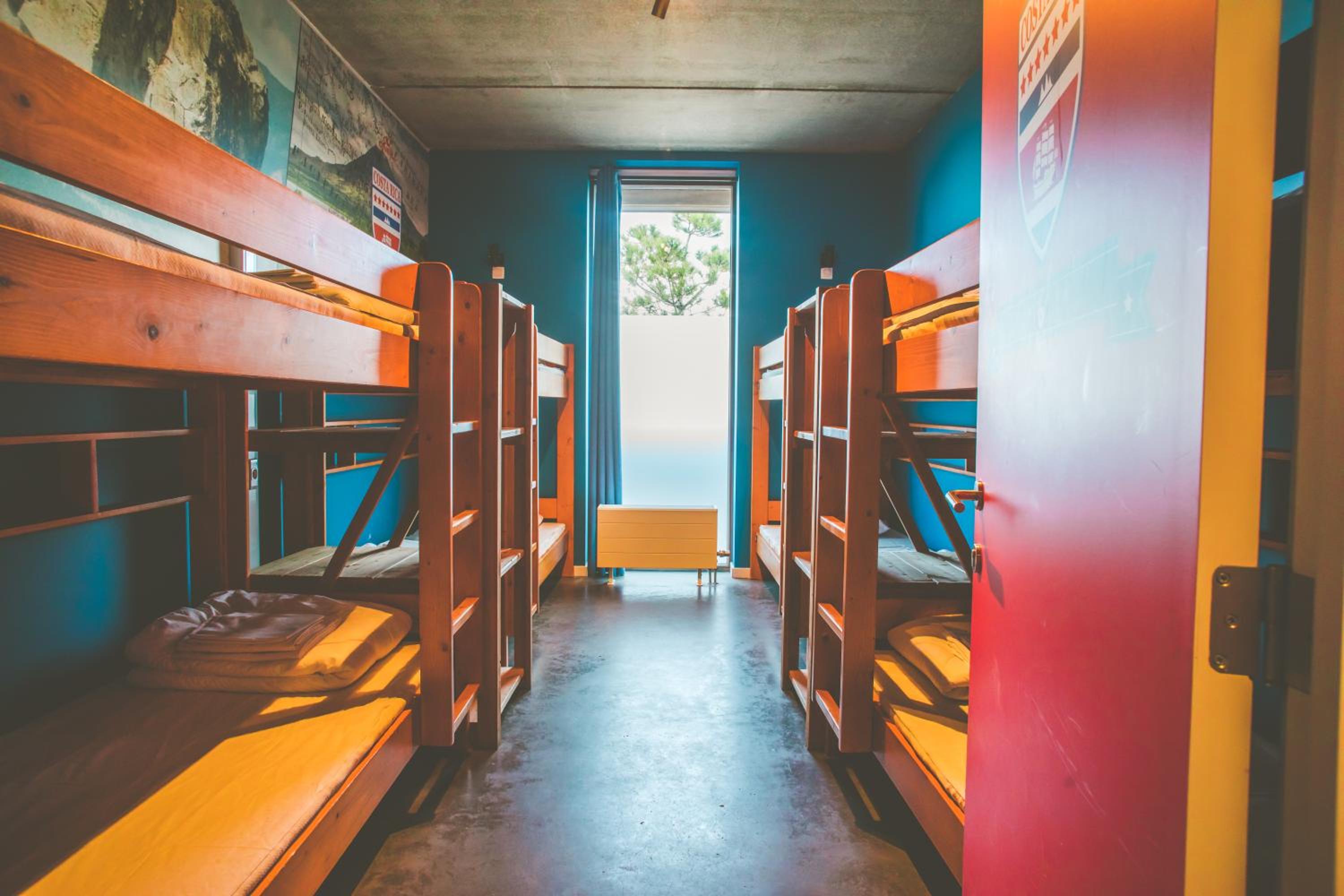Lakeside Paradise Sport Hostel