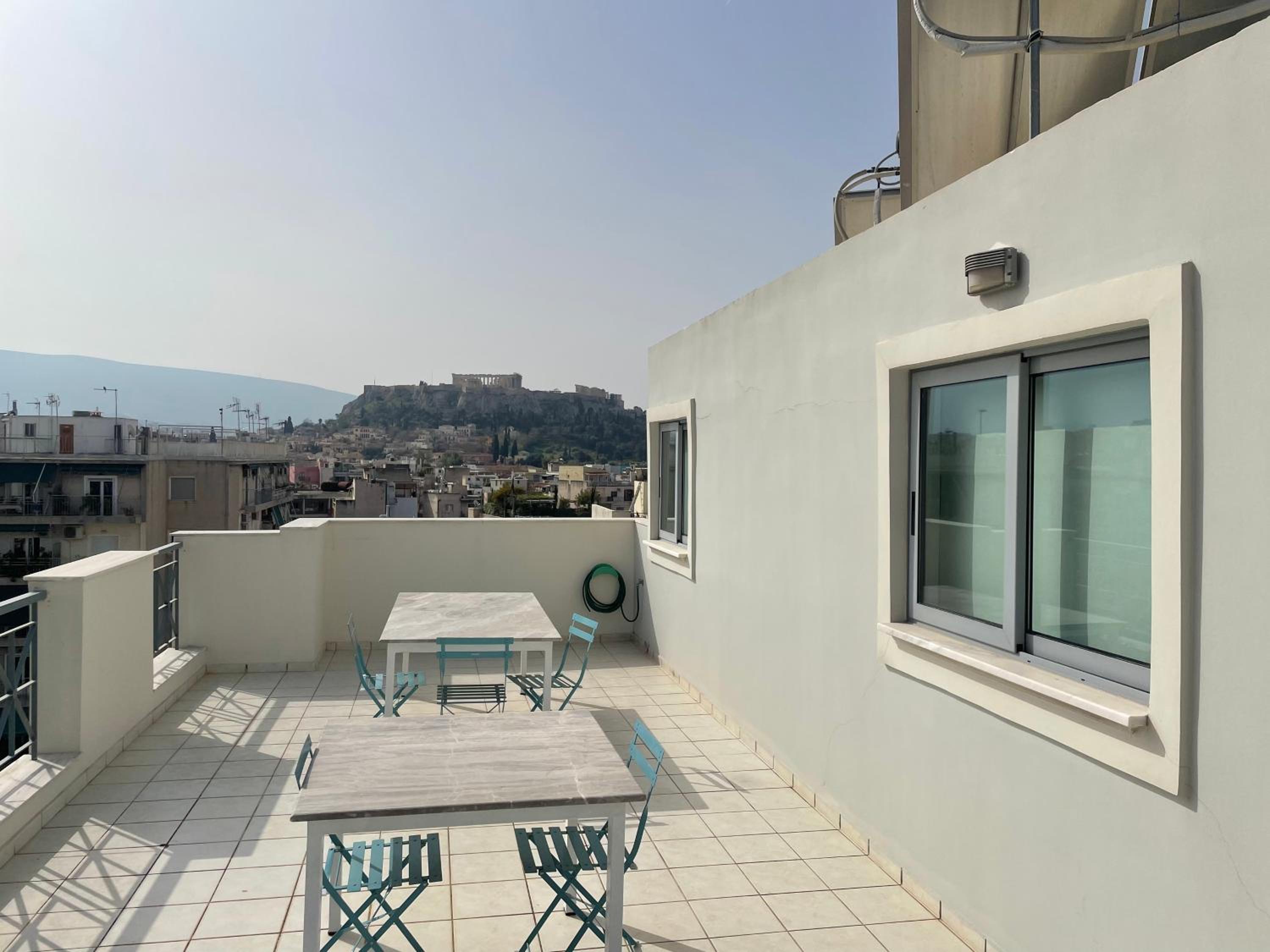 WUKELA APARTMENTS