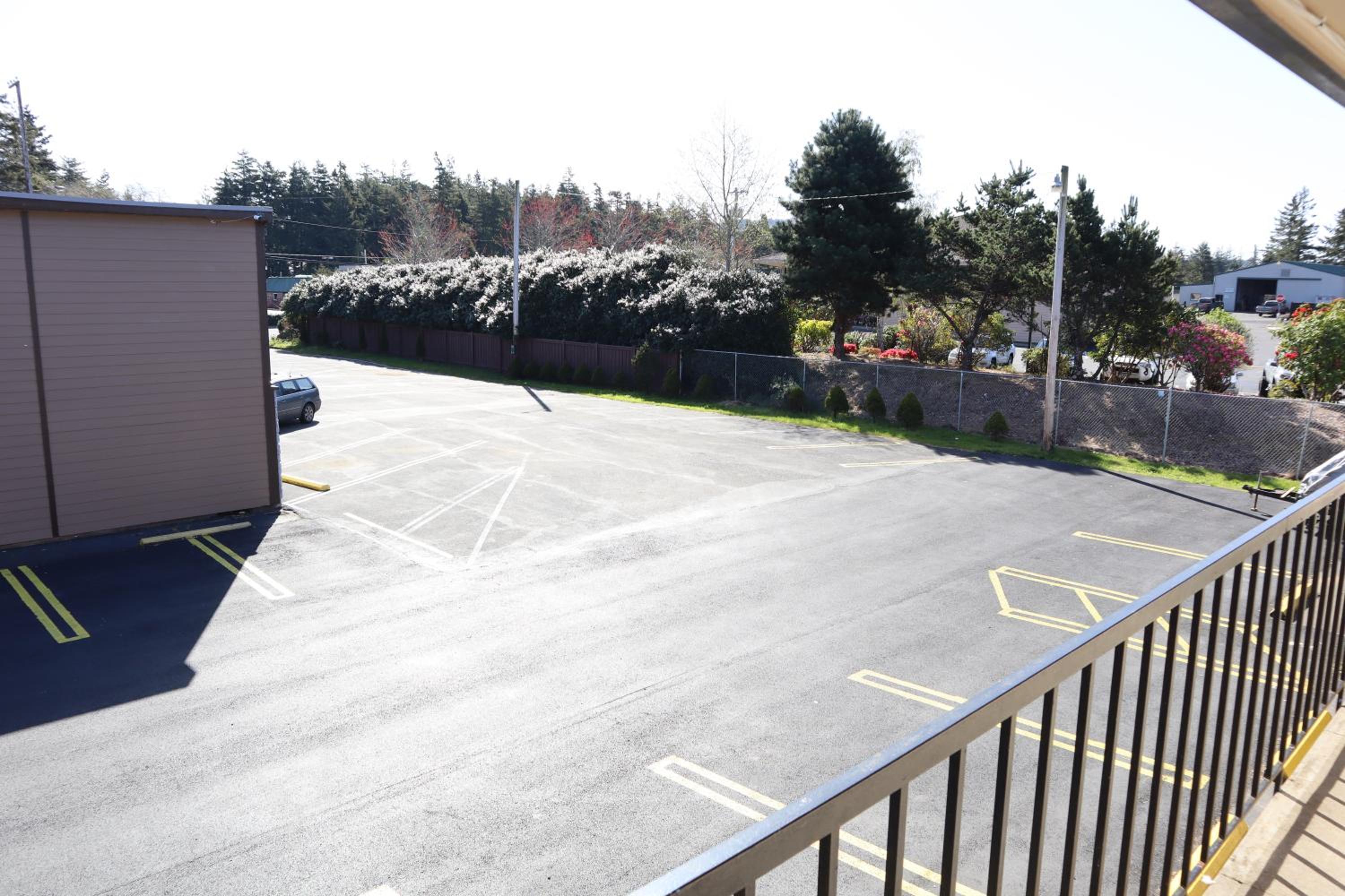 Silver Sands Motel