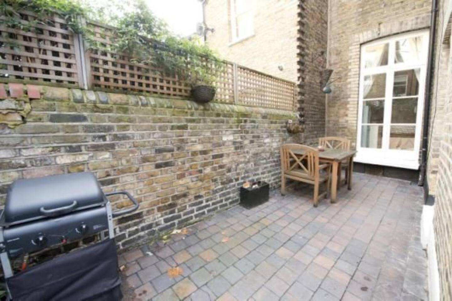 outdoor bbq area