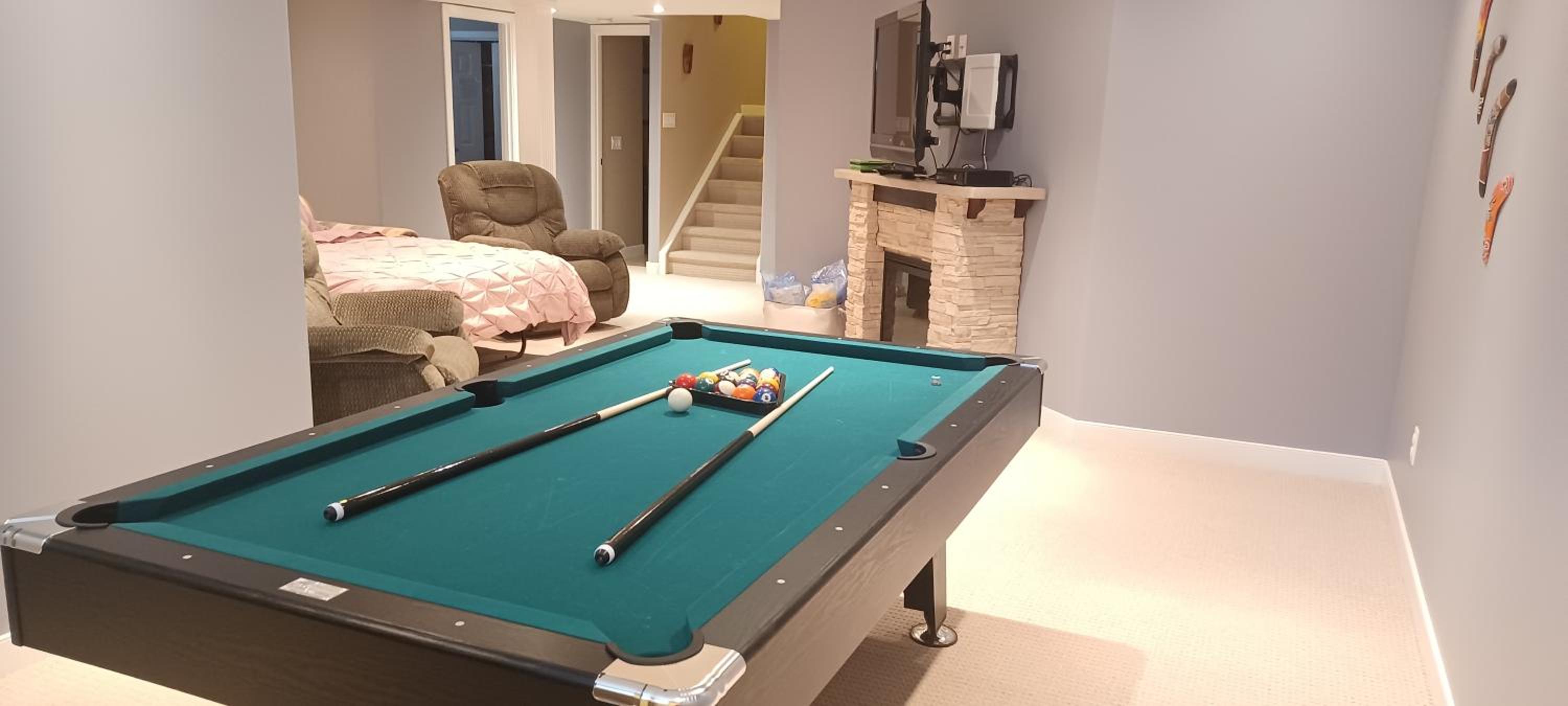 Mountain Calm & Private Ensuite Hosted by Maureen