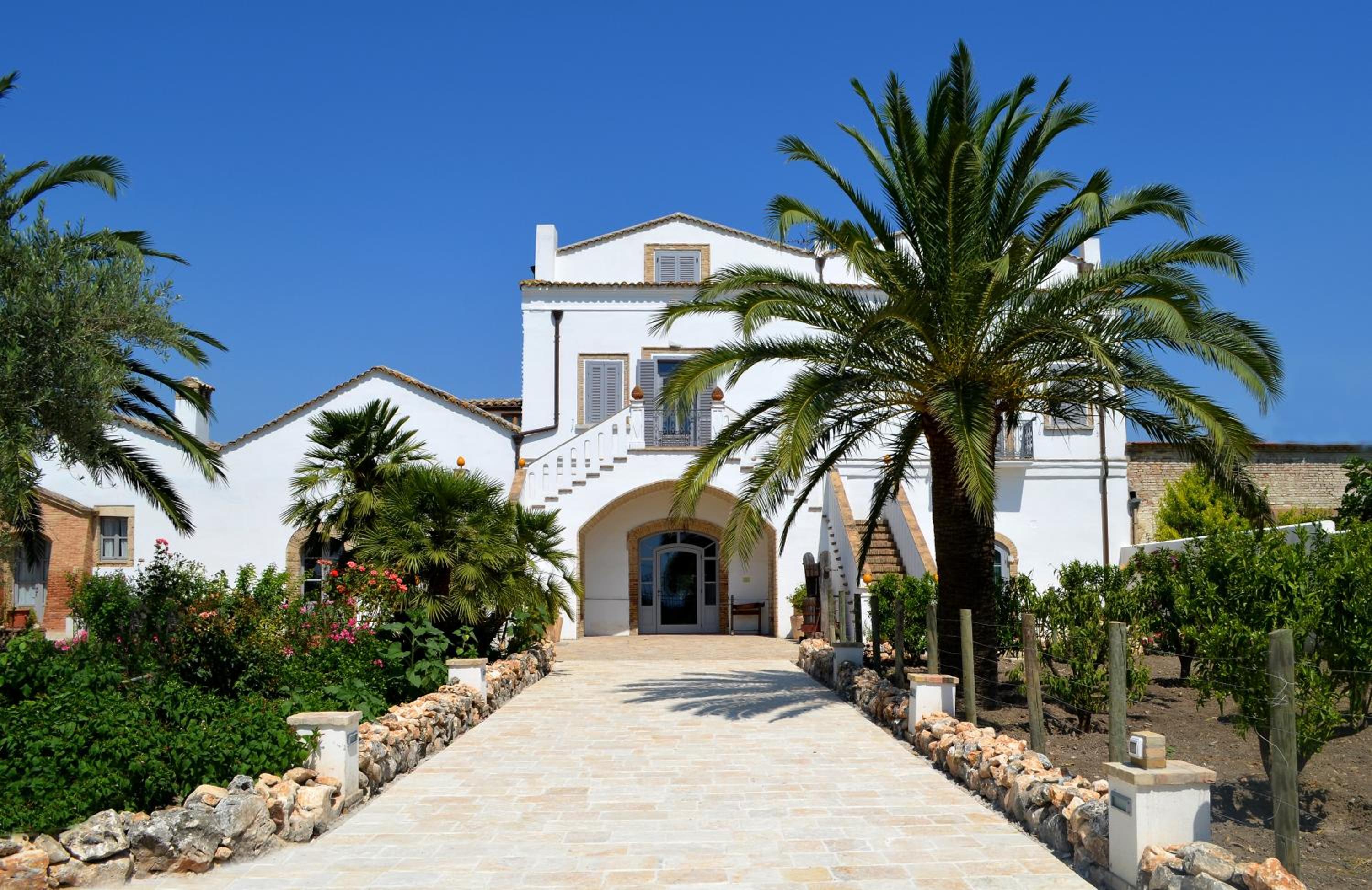 Masseria Celentano Relais & Agriturismo