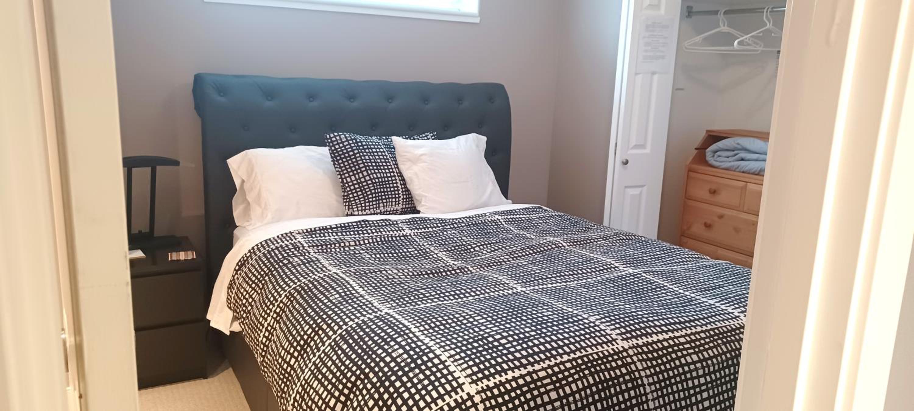 Mountain Calm & Private Ensuite Hosted by Maureen