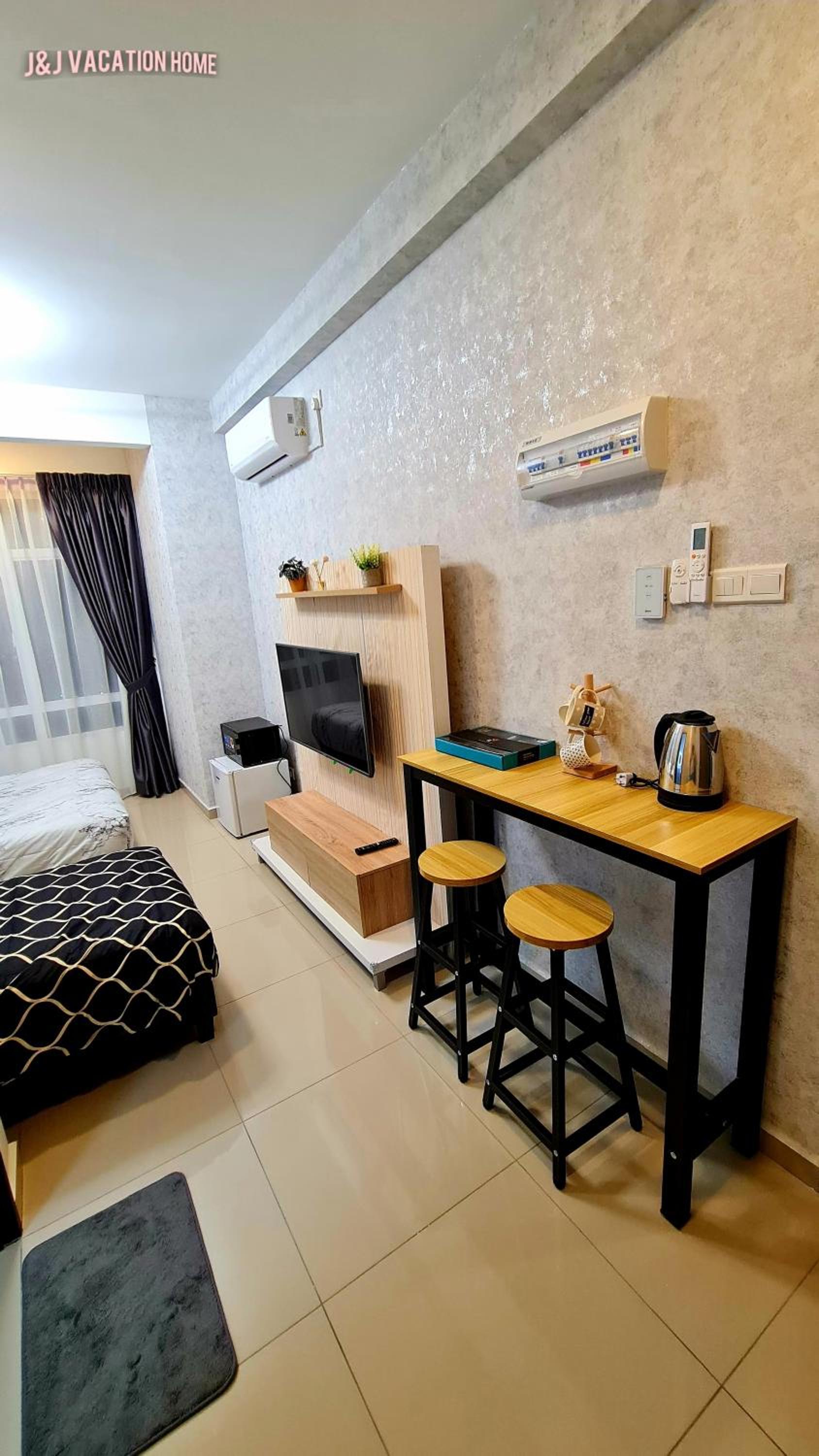 J&J Vacation Home@Novo8 Residence