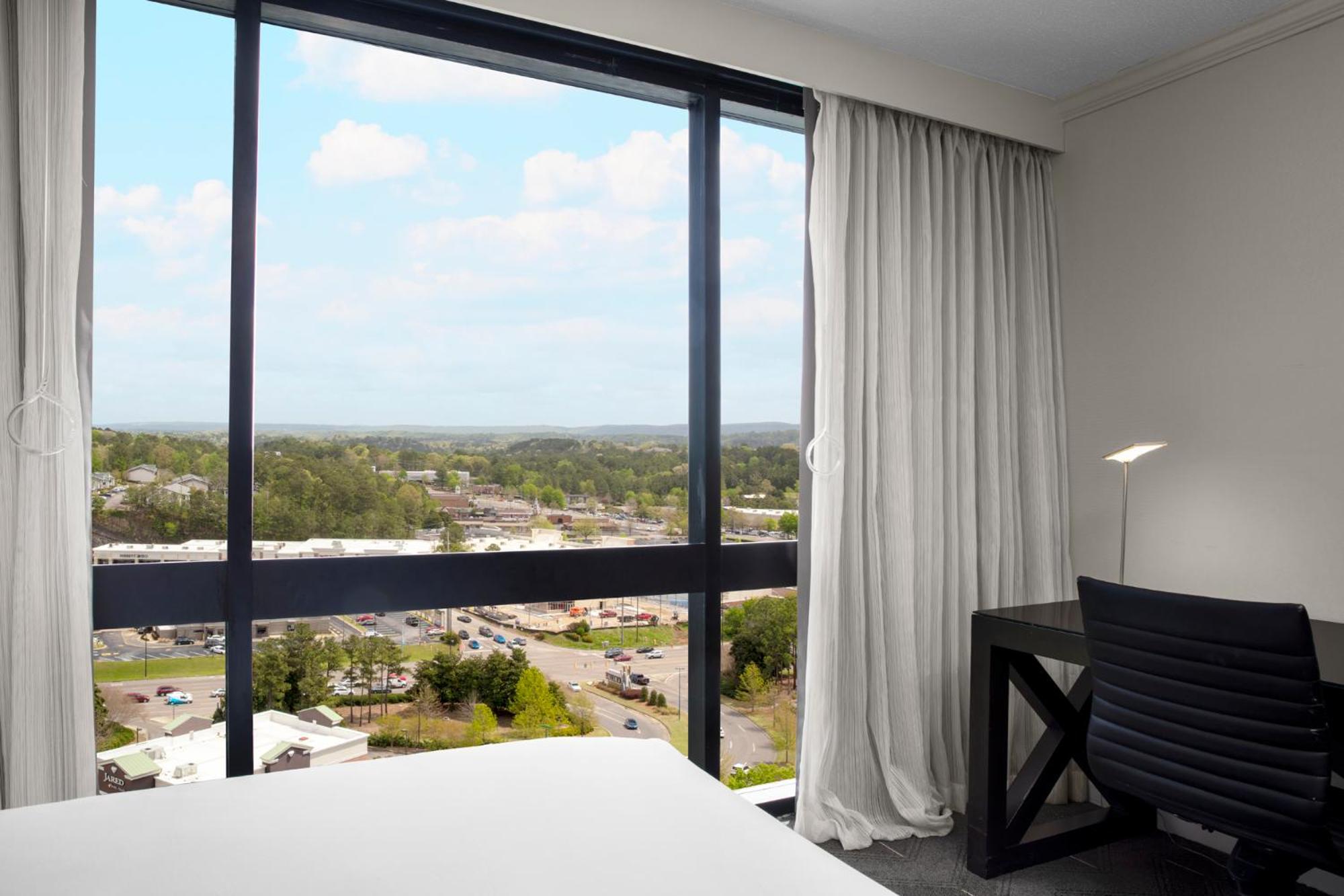 Birmingham Vacations - Hyatt Regency Birmingham - The Wynfrey Hotel - Property Image 4