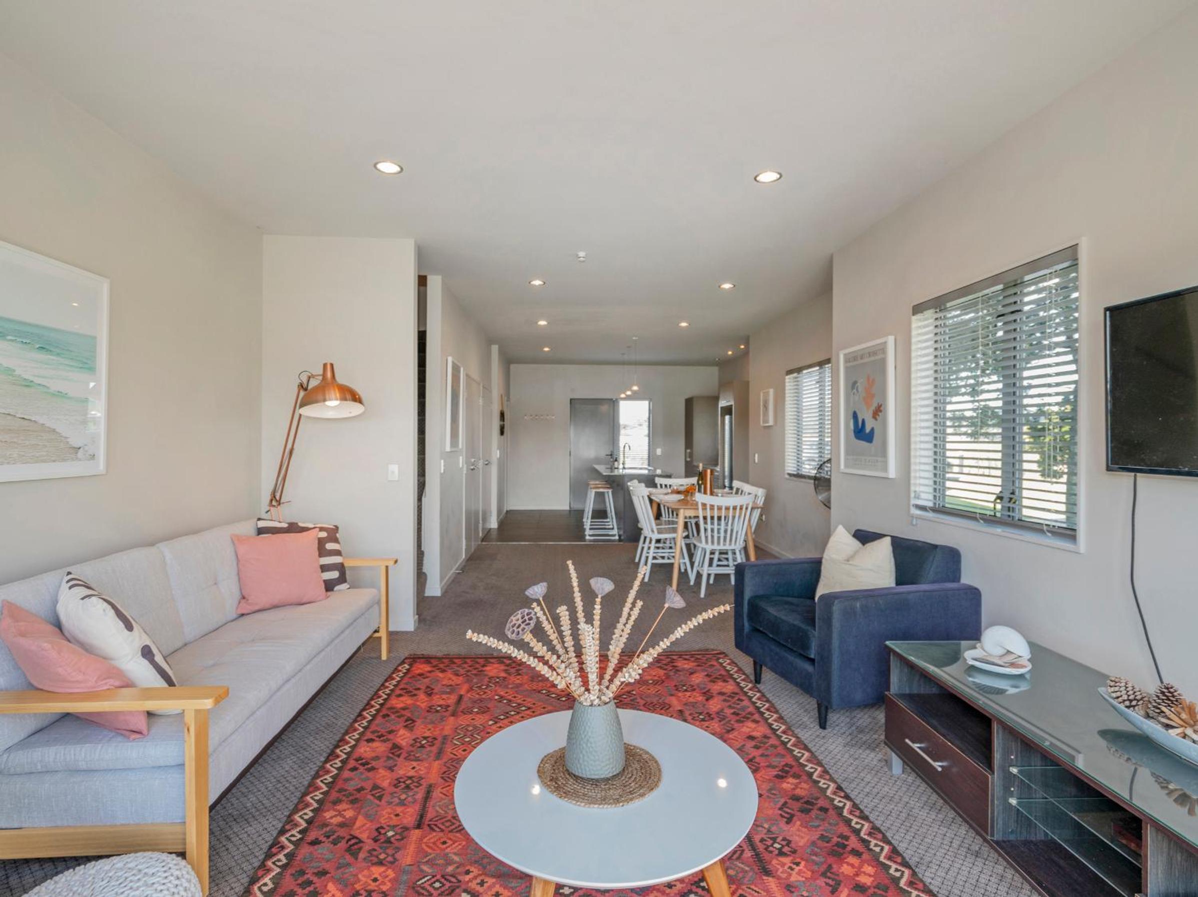 Sunset Retreat - Matarangi Holiday Home view 2