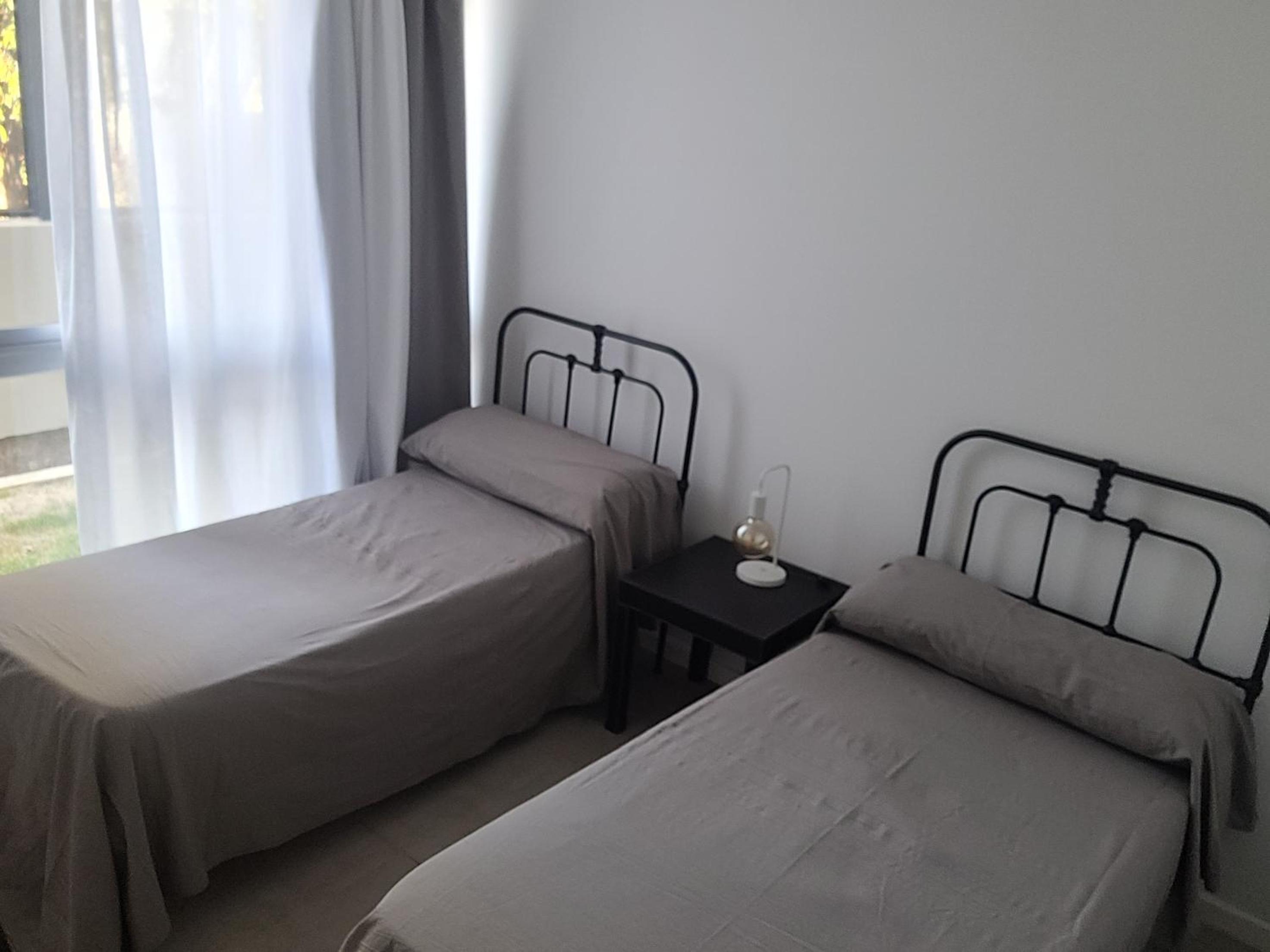 Departamento impecable ,complejo cerrado, asador y pileta