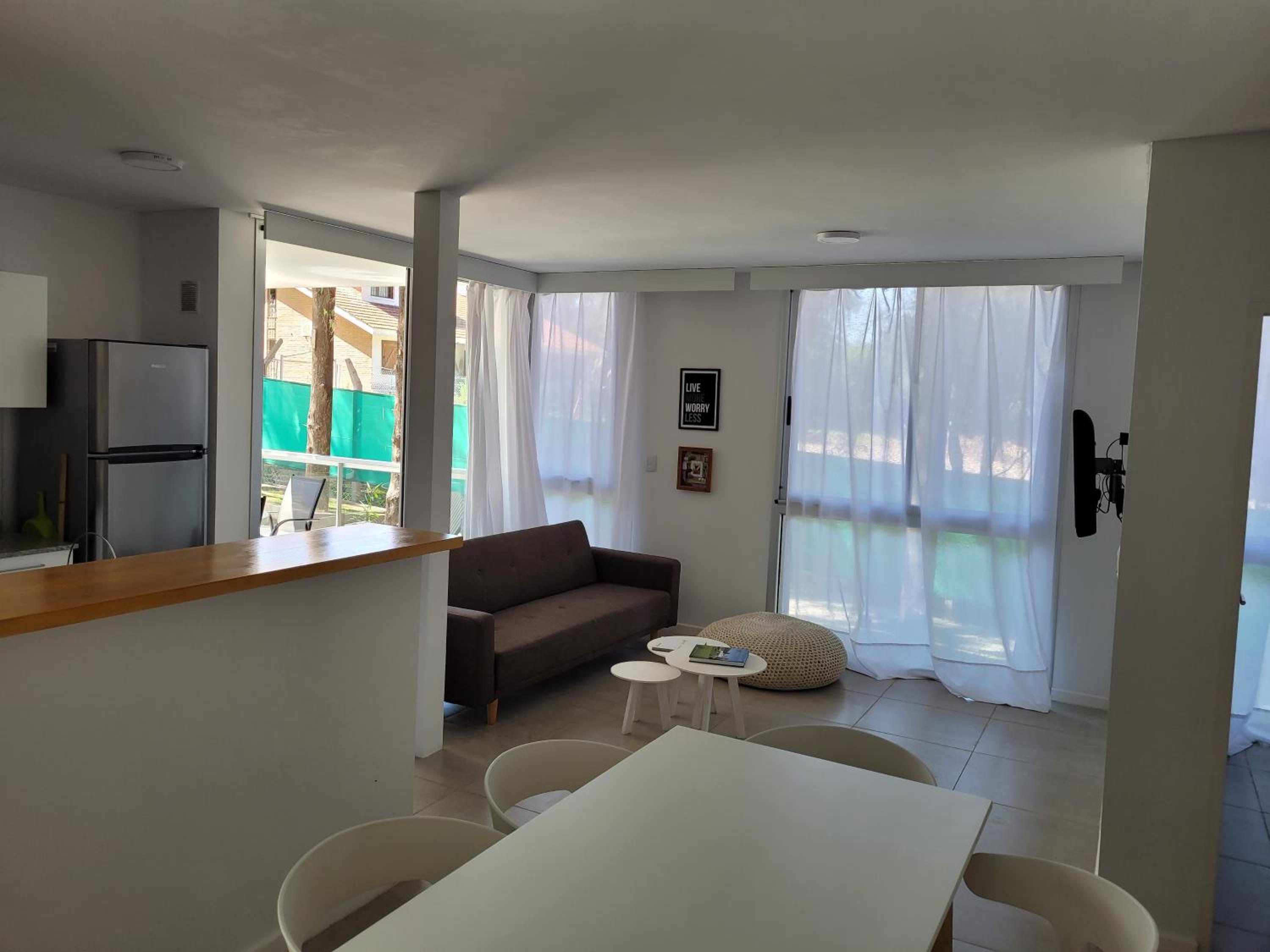 Departamento impecable ,complejo cerrado, asador y pileta