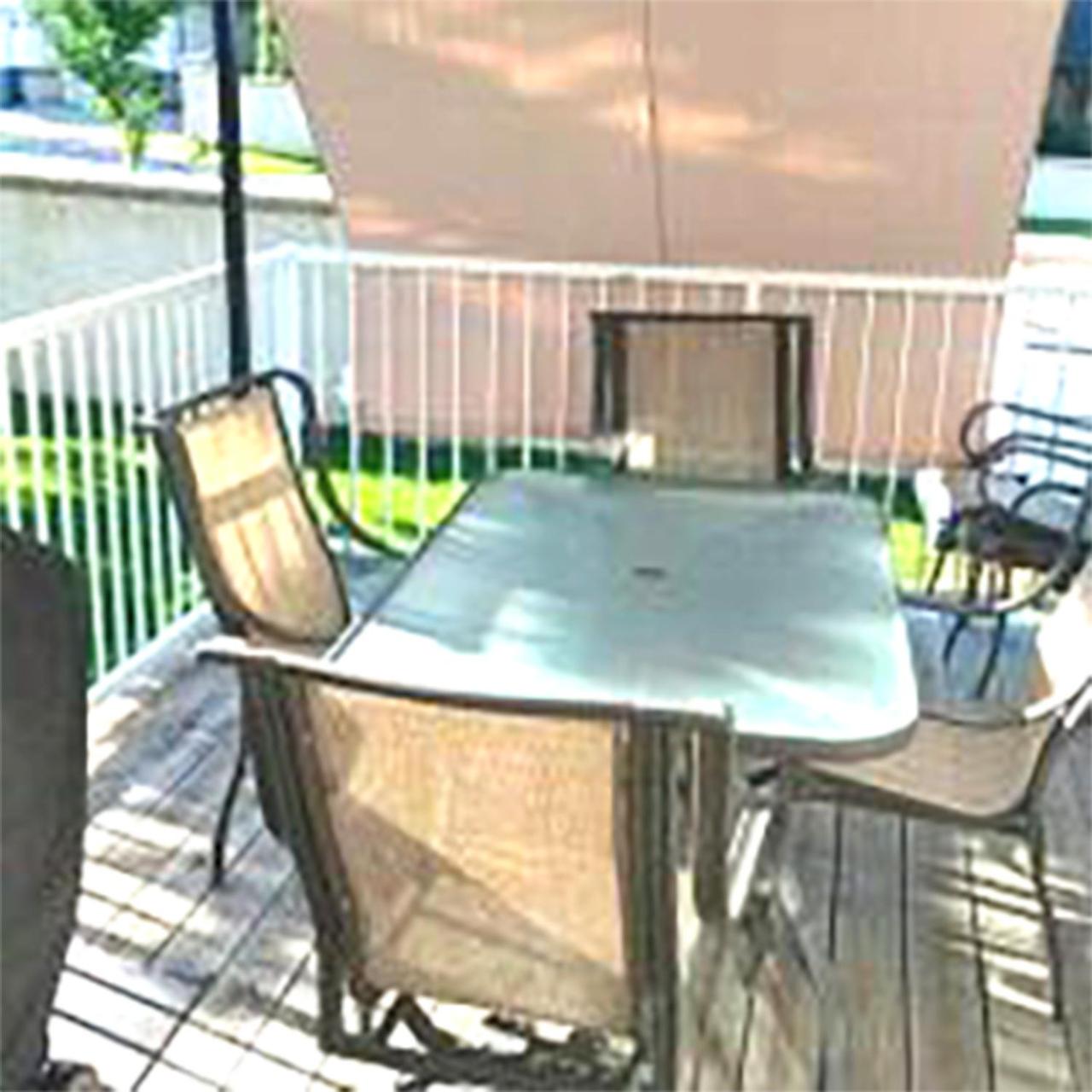 Mountain Calm & Private Ensuite Hosted by Maureen