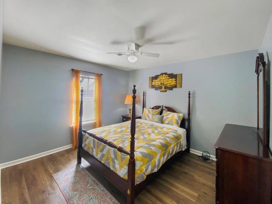 NEW! Luxe Cottage with Big Backyard 10 Mi to Augusta view 4