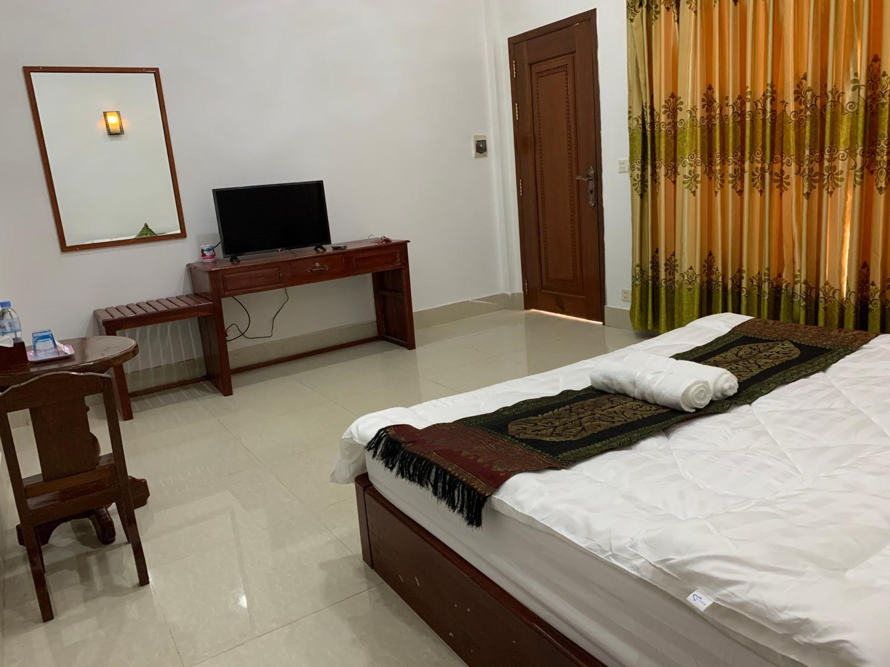 Reaksmey Meanrith Guesthouse and Residence