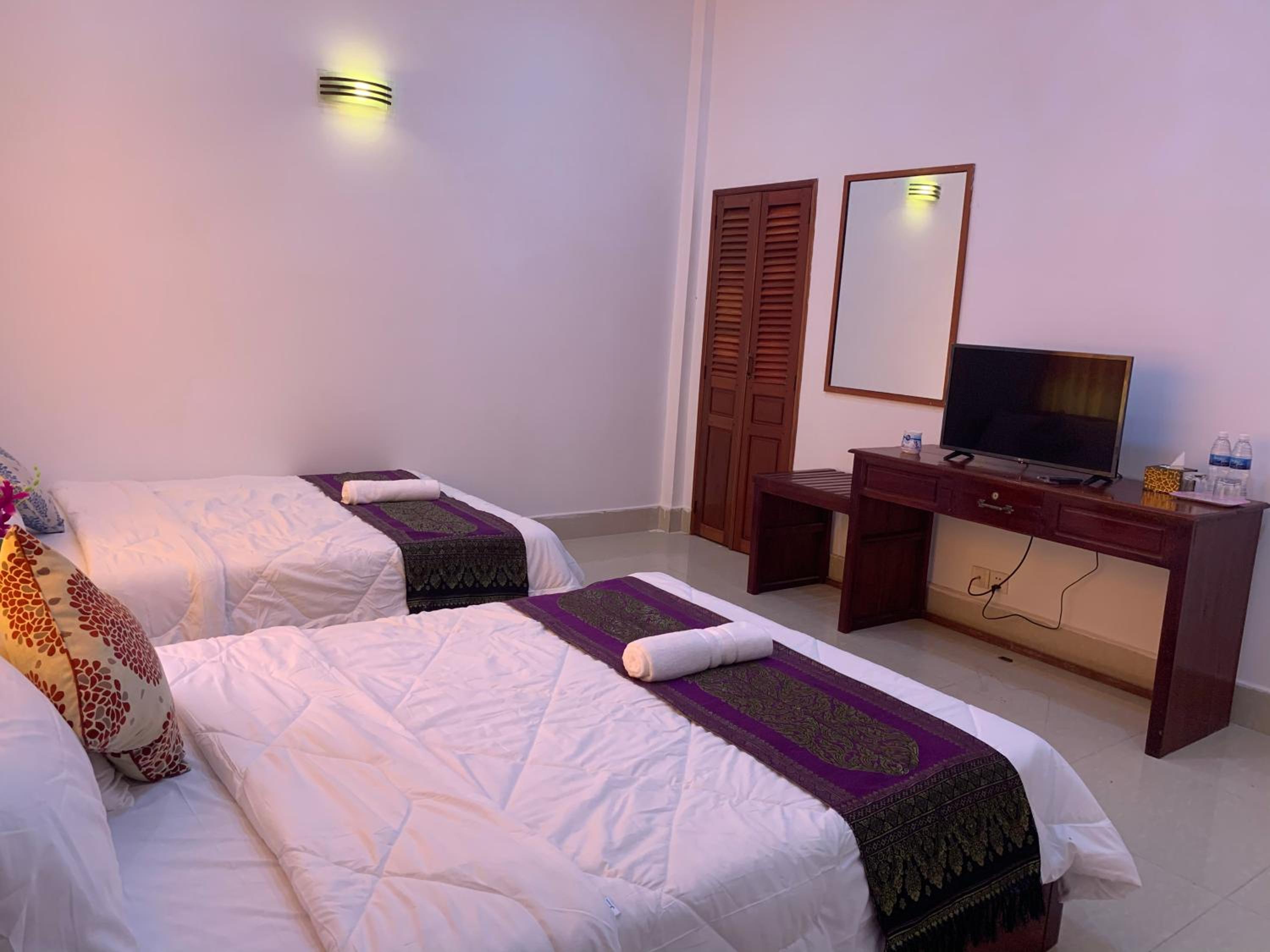 Reaksmey Meanrith Guesthouse and Residence