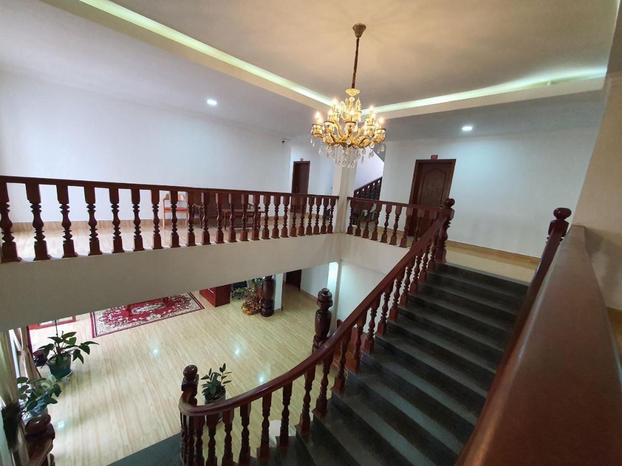 Reaksmey Meanrith Guesthouse and Residence