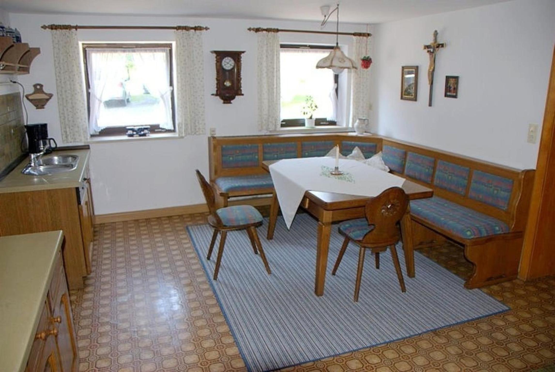 Ferienhaus, Bauernhof mit Angel- und Badesee, Roßhaupten, Allgäu view 4