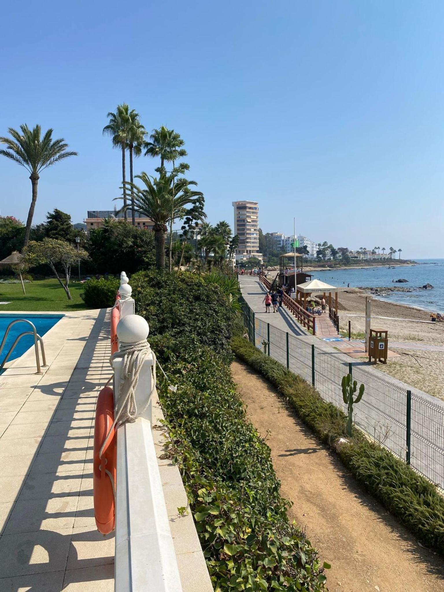 Super Holiday Lubina Sol Mijas Beachfront