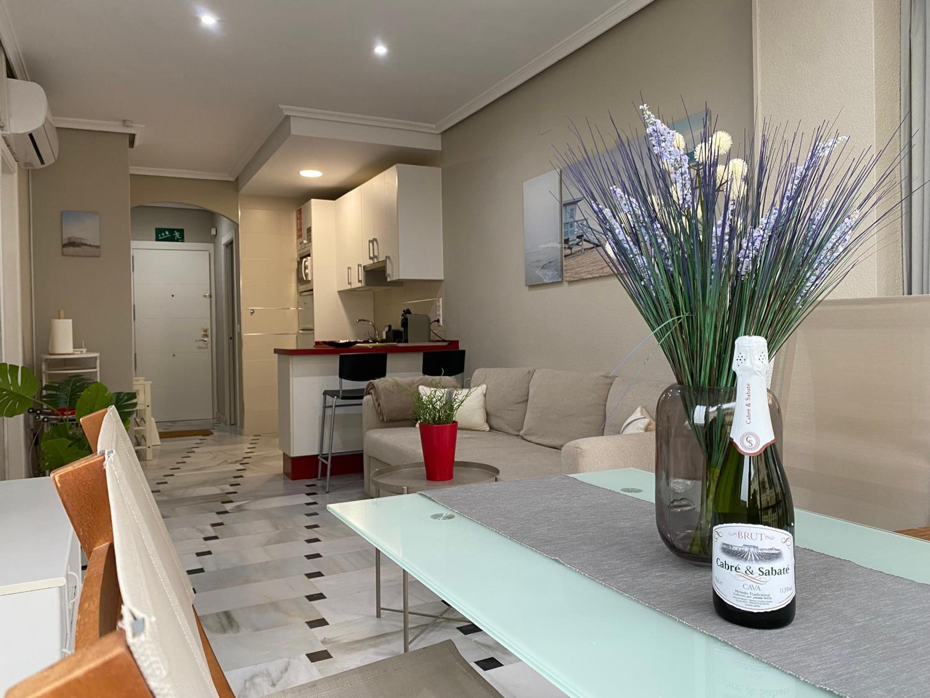 Super Holiday Lubina Sol Mijas Beachfront
