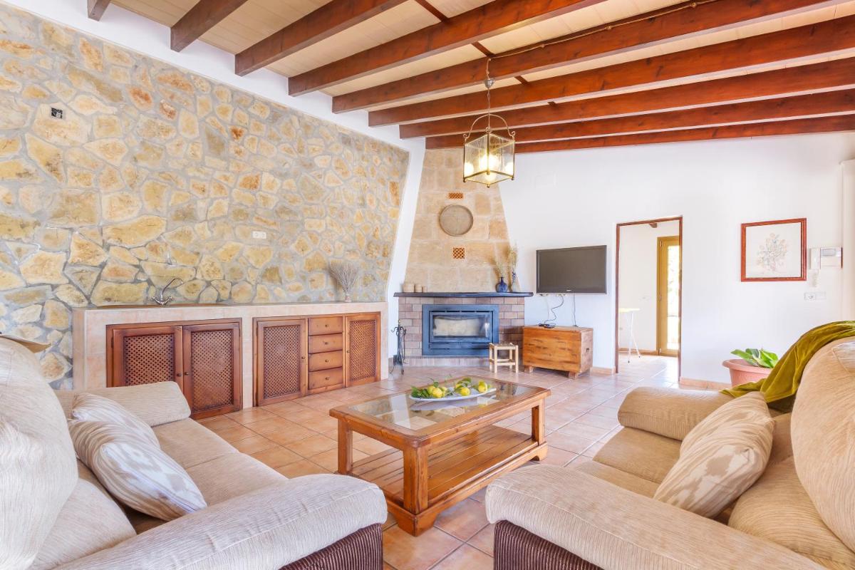 Marilen - Finca with Large Garden & Pool view 4