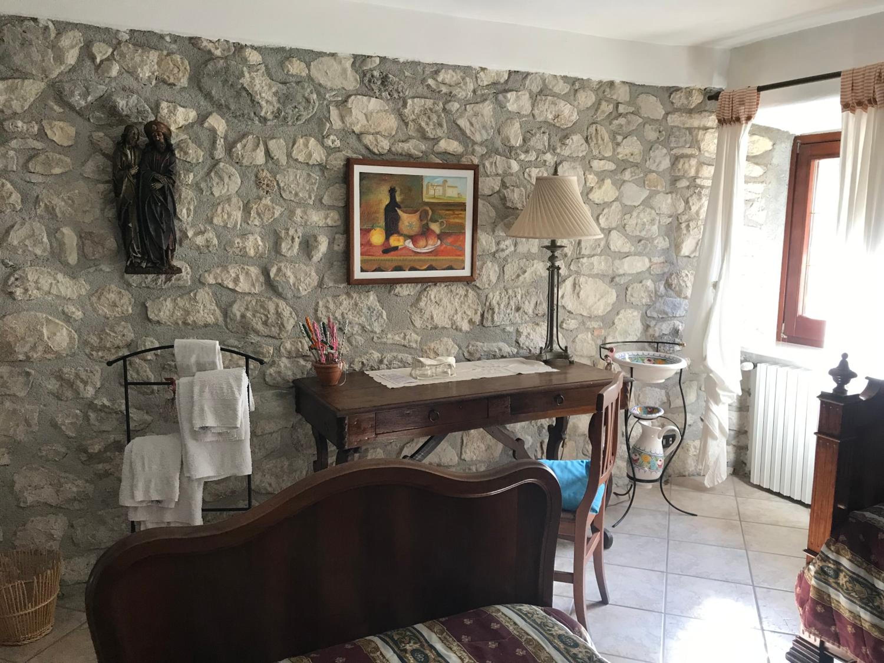 Photo 19