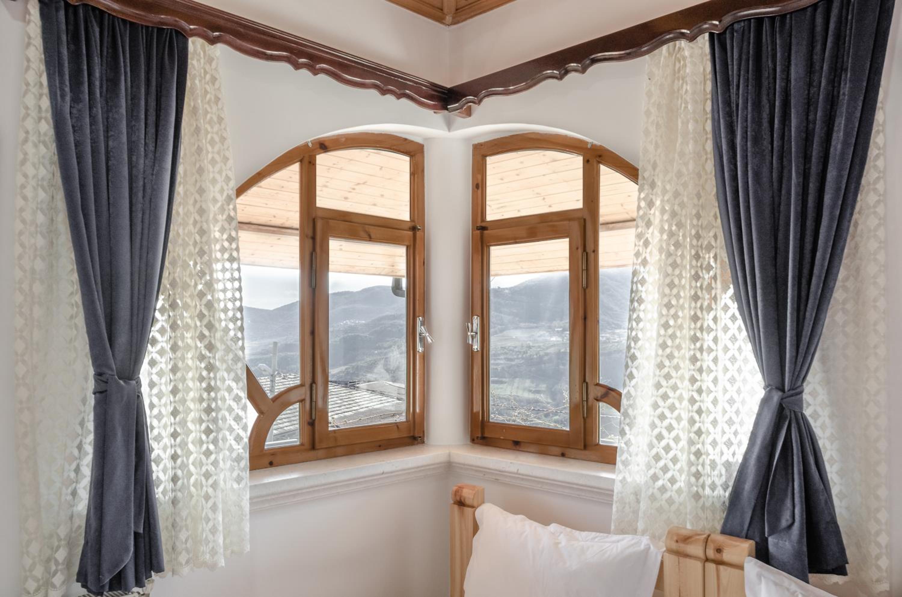 Alpeta Agrotourism & Winery - Roshnik , Berat