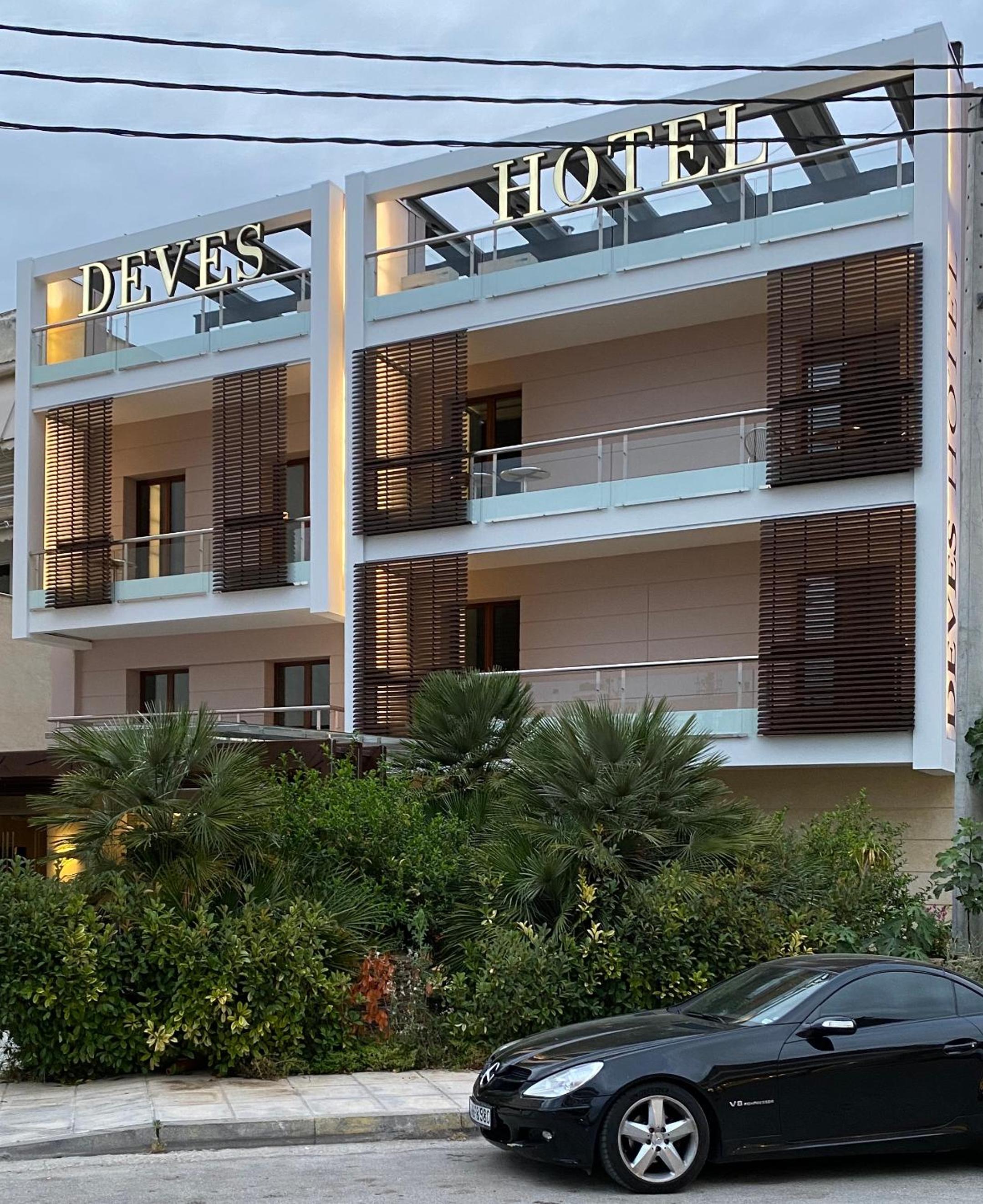 Hotel Deves Hotel - Image 1