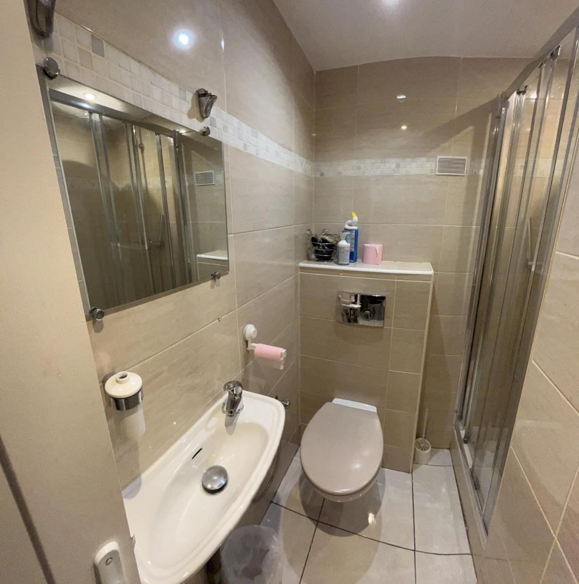 Jolie appartement Nice proche mer et aéroport Une chambre plus salon avec cuisine photo 4