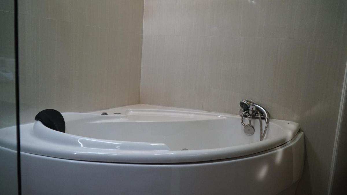 Jacuzzi