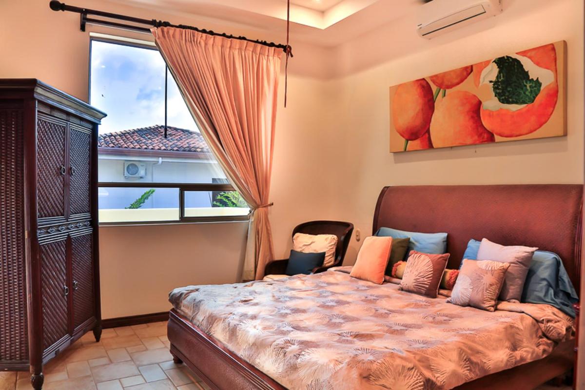 Casa Lapa Oceanside Villa