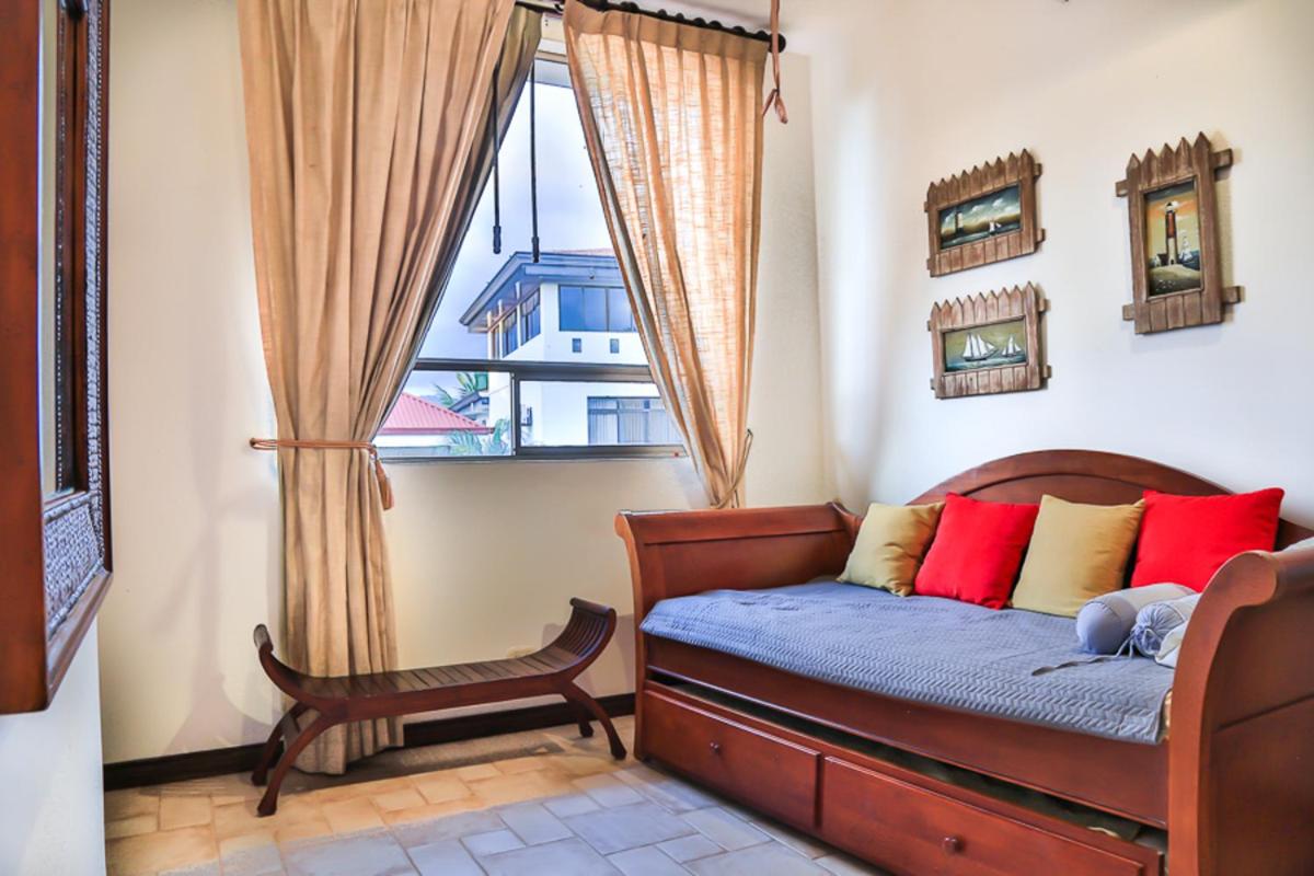 Casa Lapa Oceanside Villa