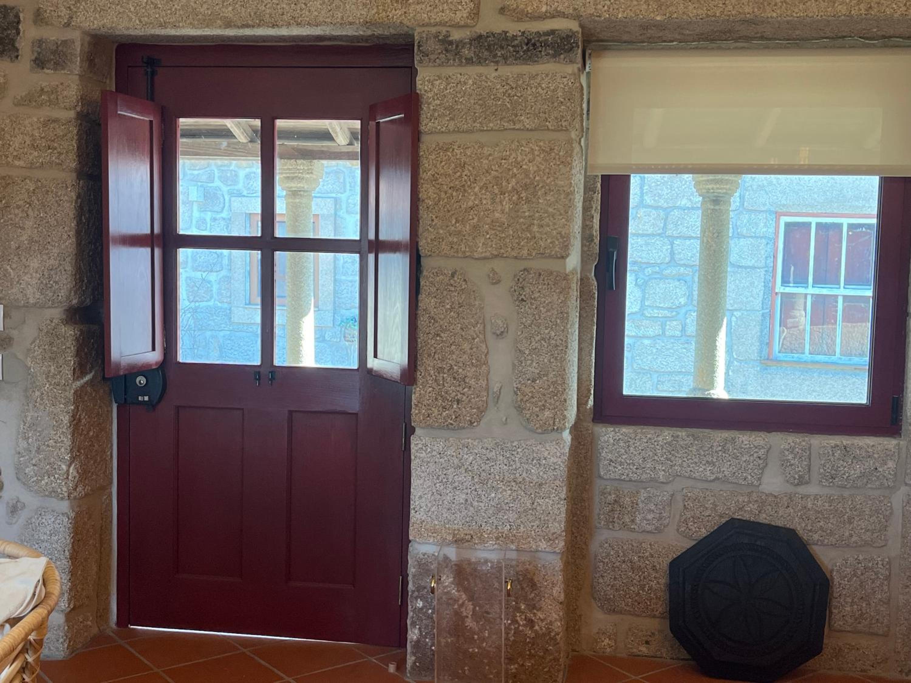 NEW Restored Solar in Villa close to RIVERS and Serra Estrela view 4