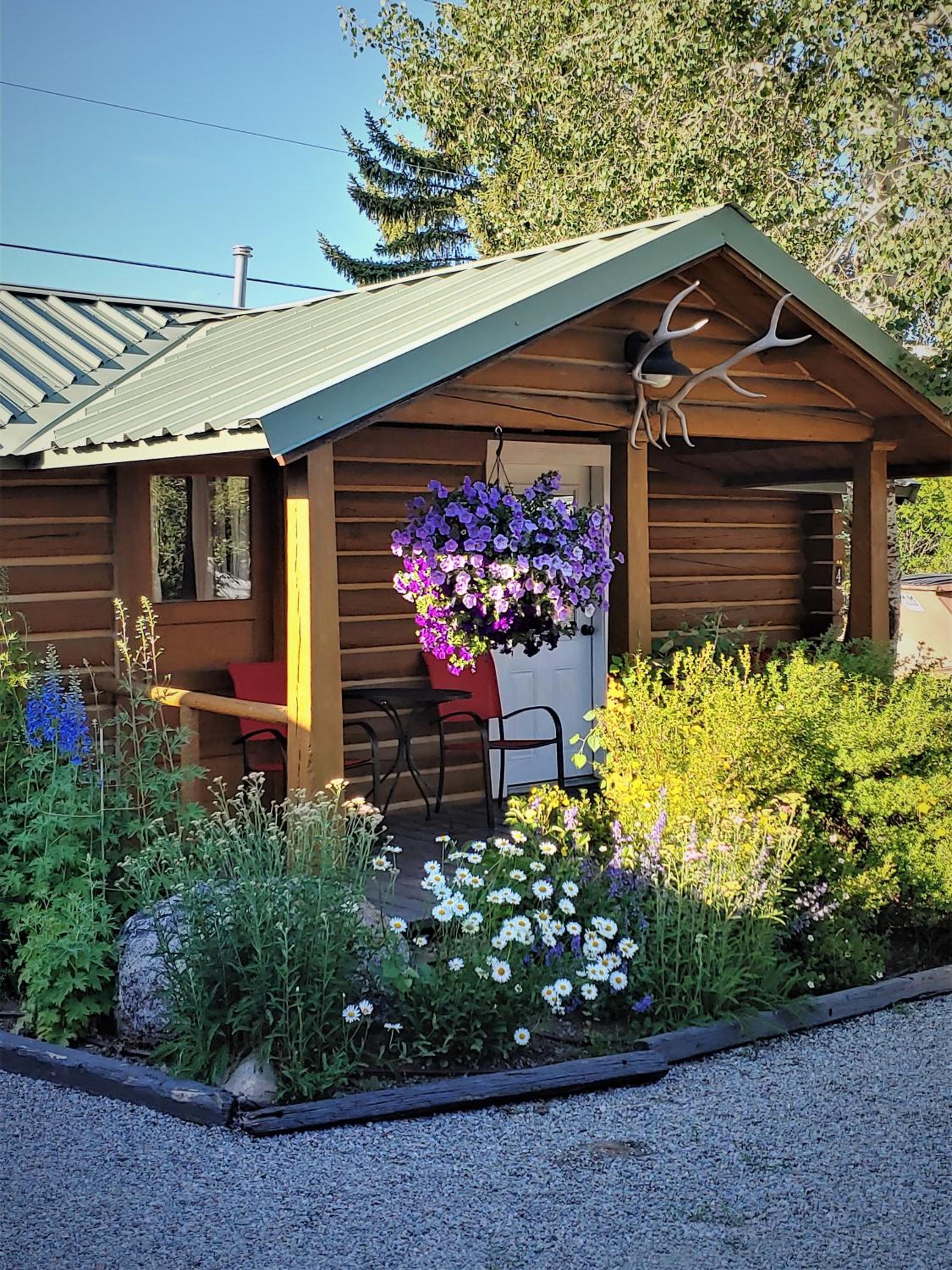 Log Cabin Motel