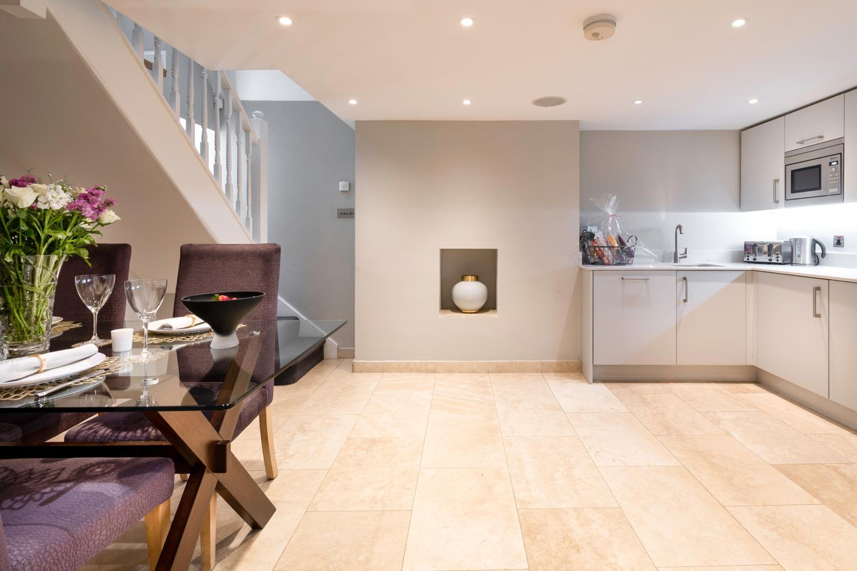 Bath Vacations - Bath Circle Camden Lodge House - Property Image 7